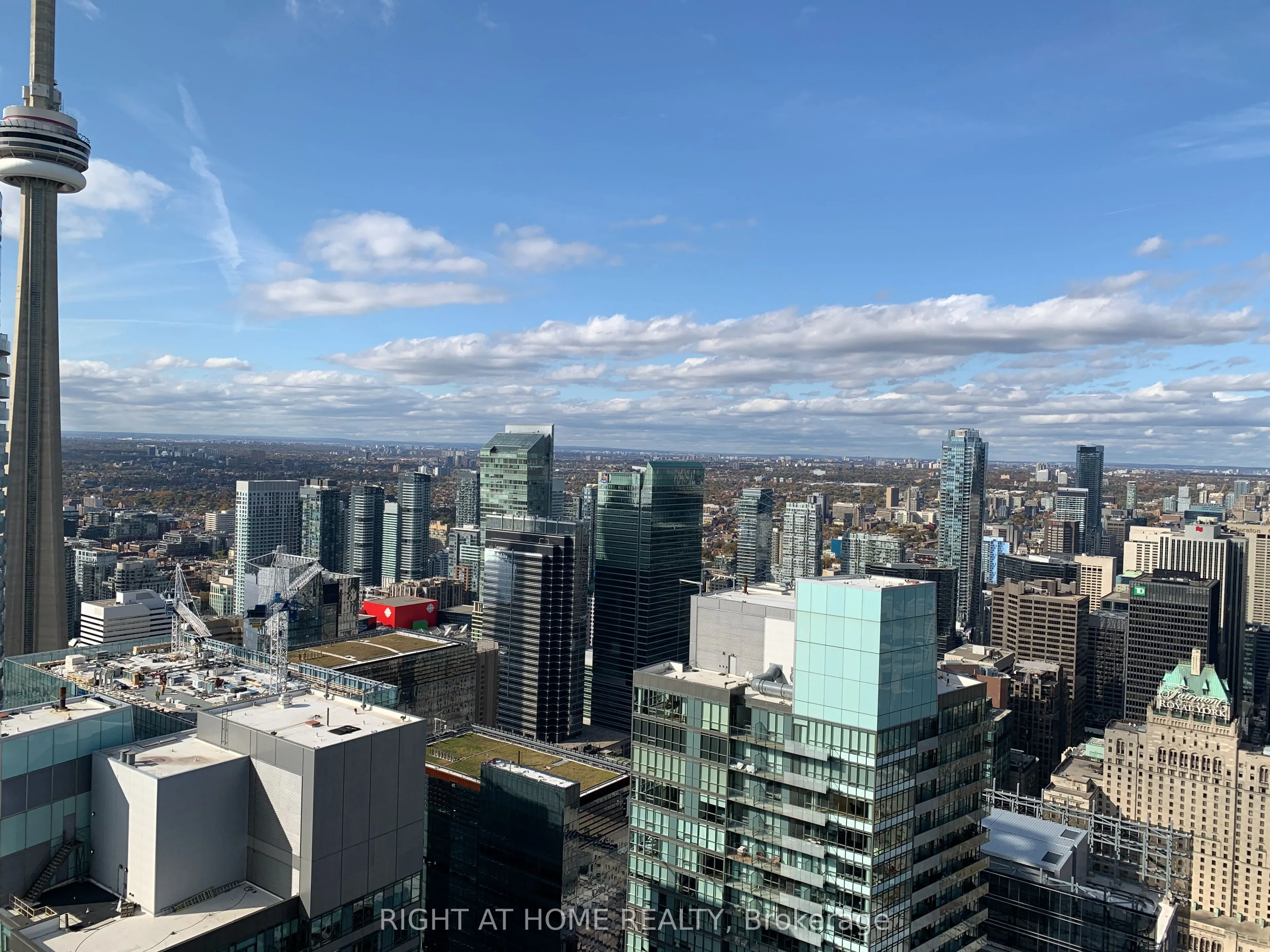 100 Harbour Street, #6704