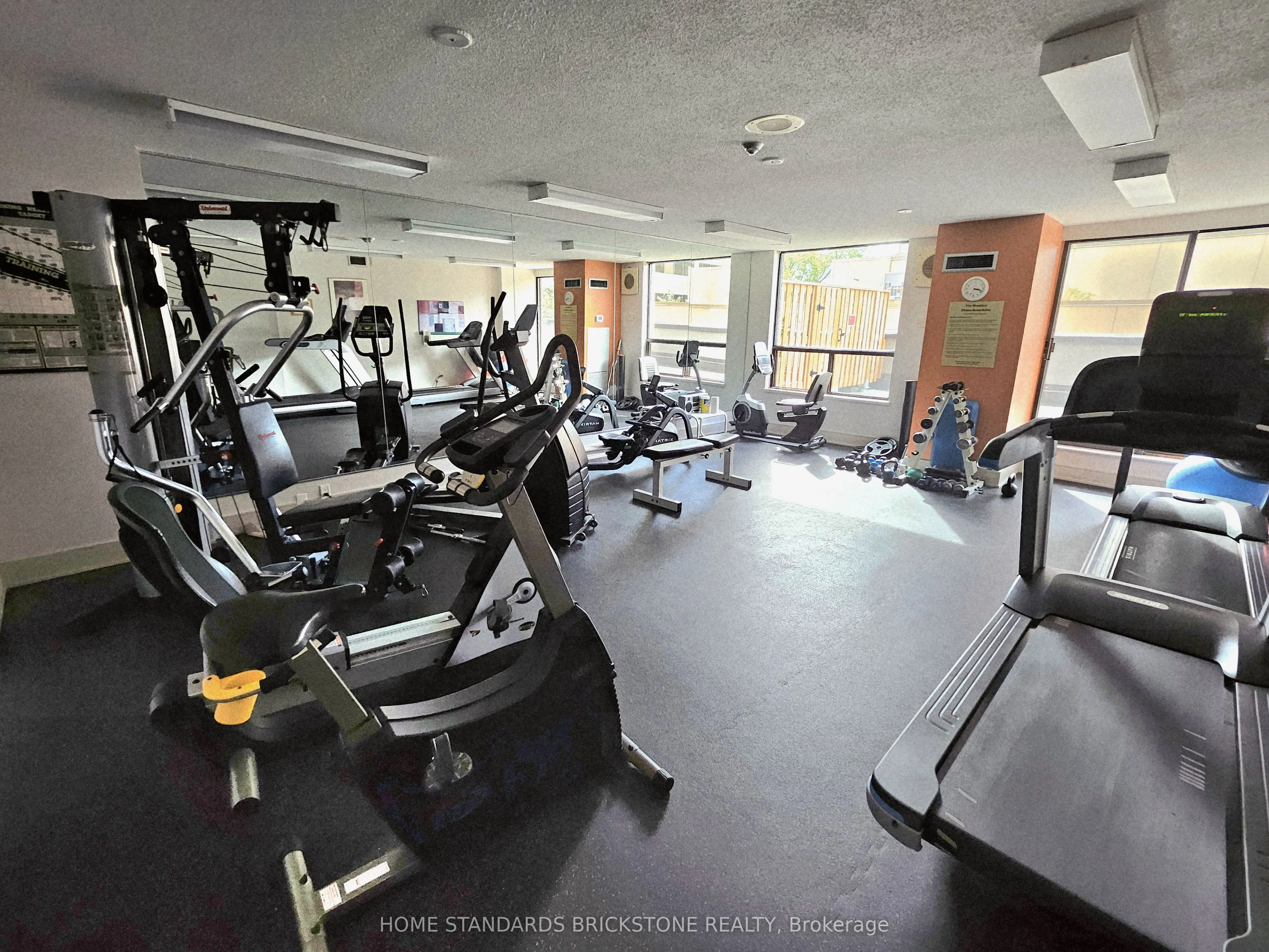 47 St Clair Avenue W, #803