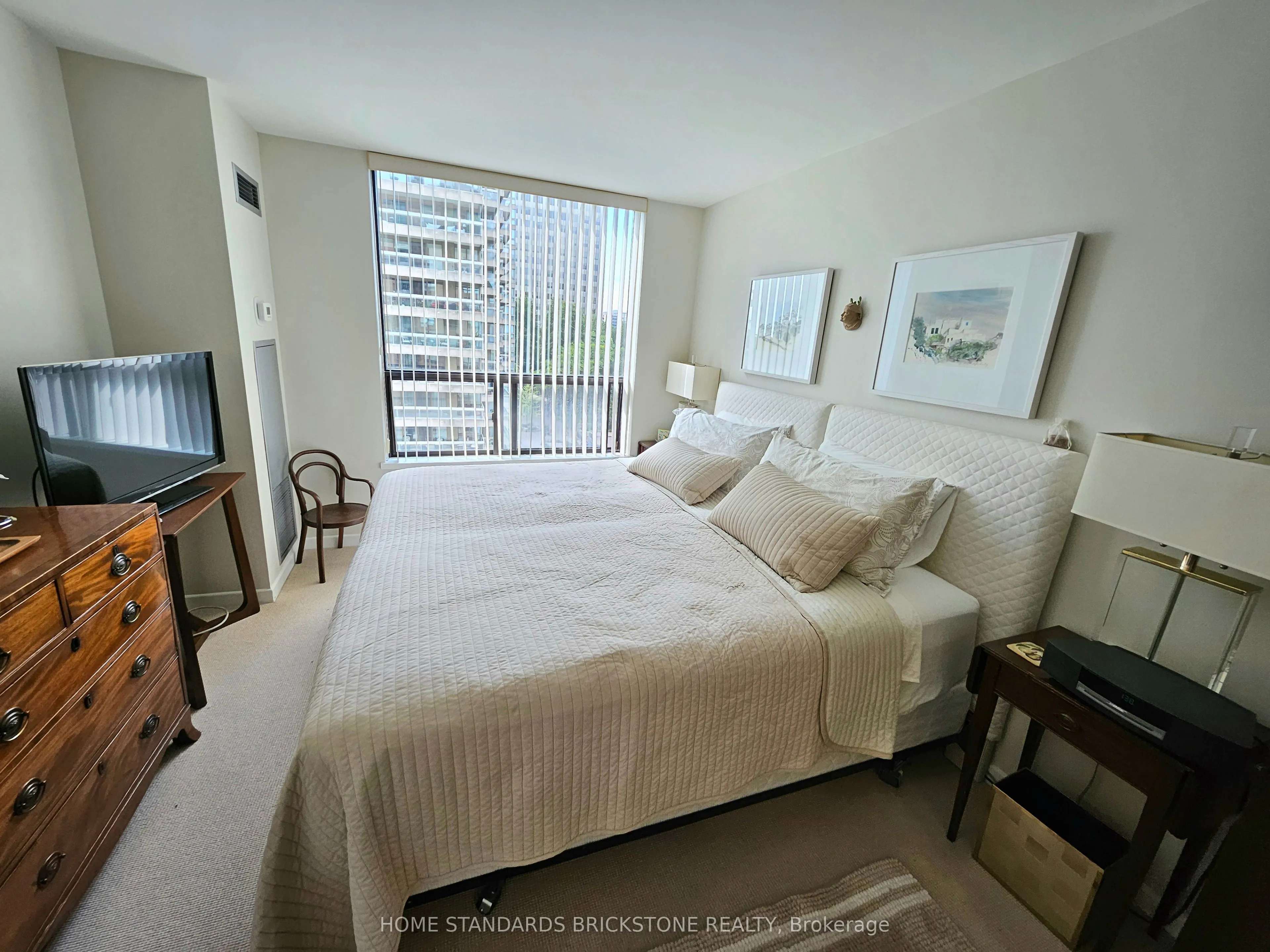 47 St Clair Avenue W, #803