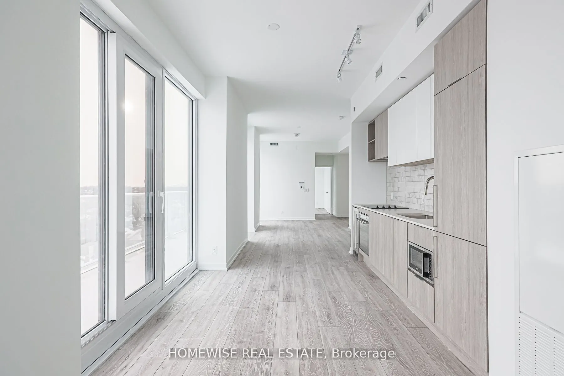 2020 Bathurst Street, #709