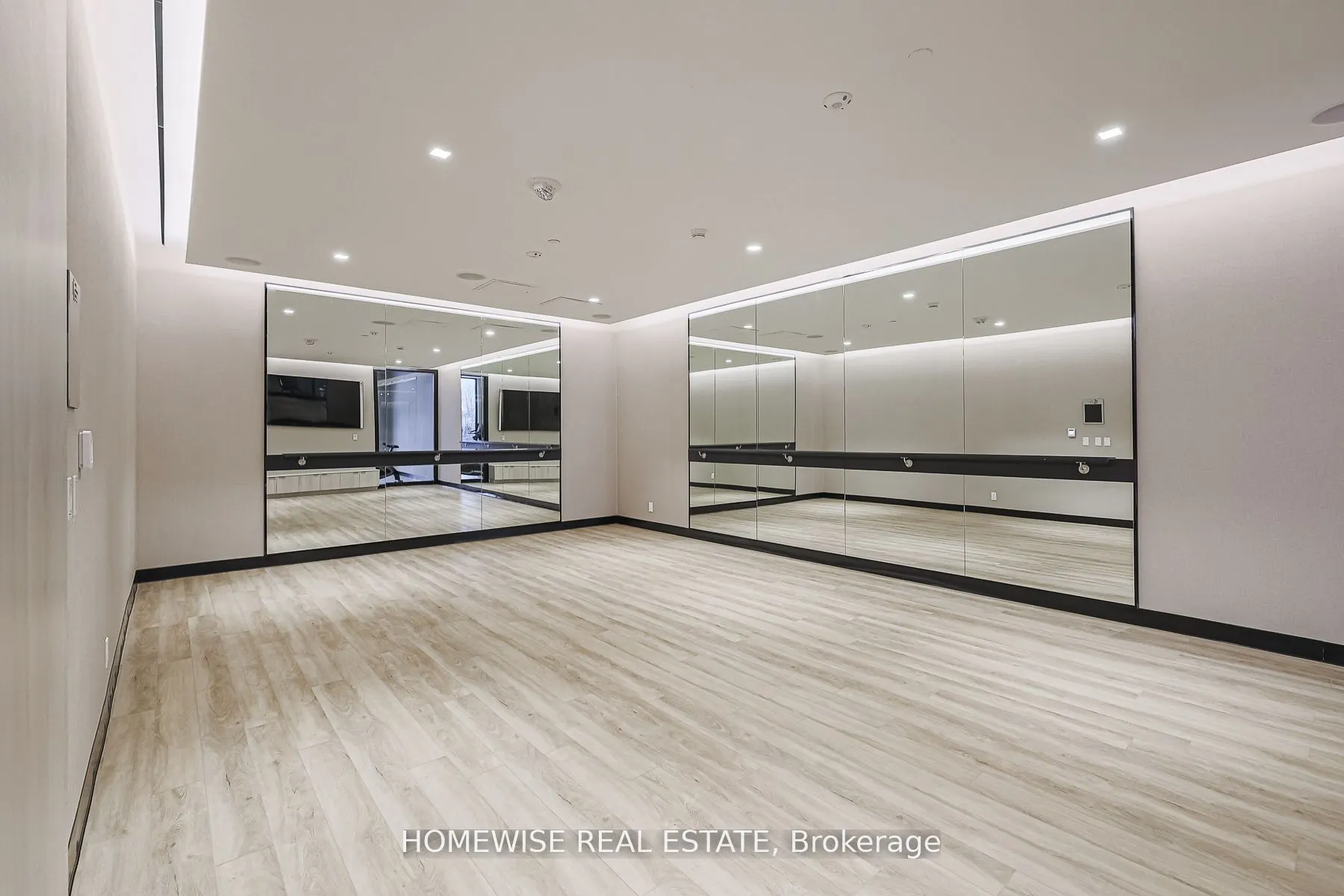 2020 Bathurst Street, #709