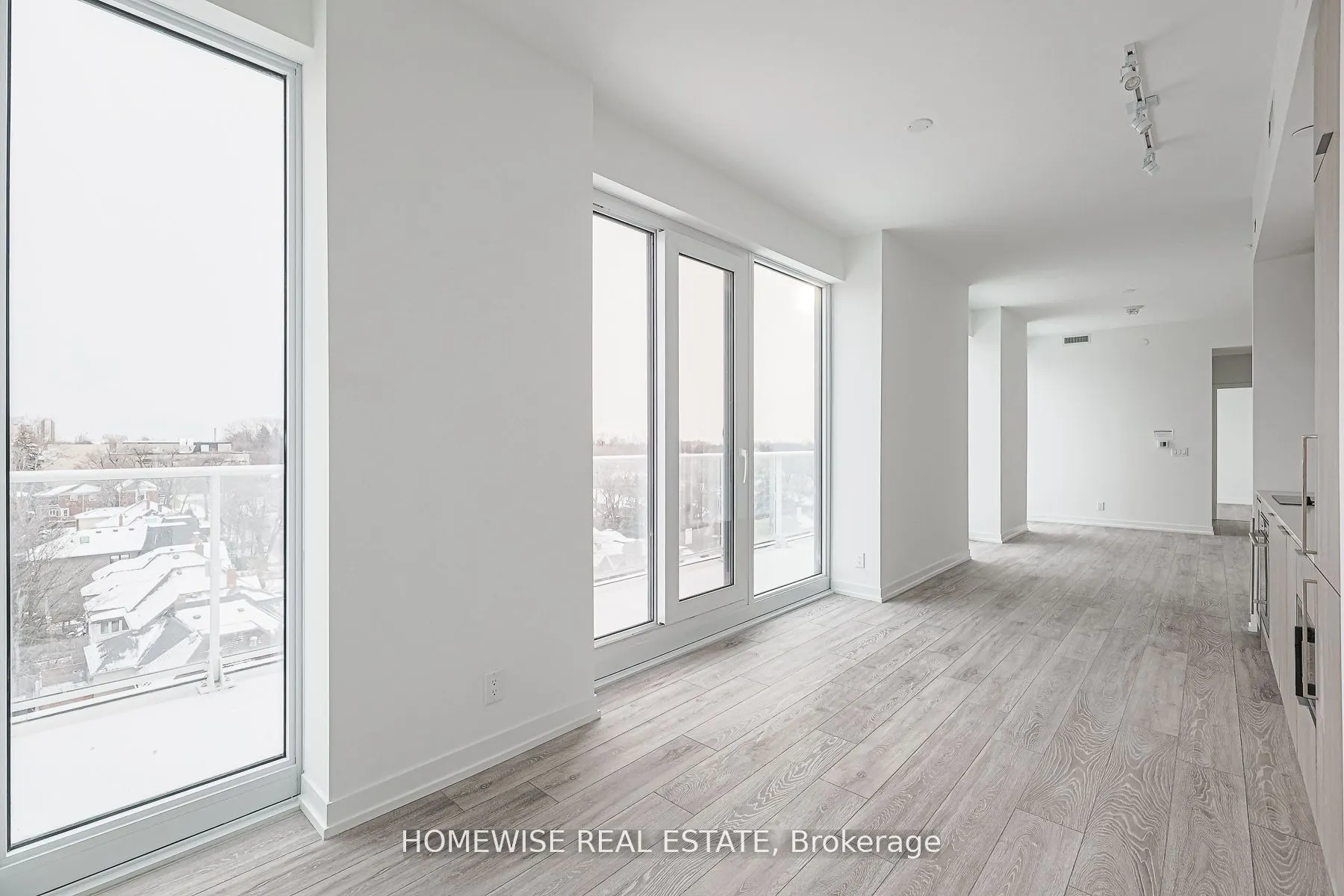 2020 Bathurst Street, #709