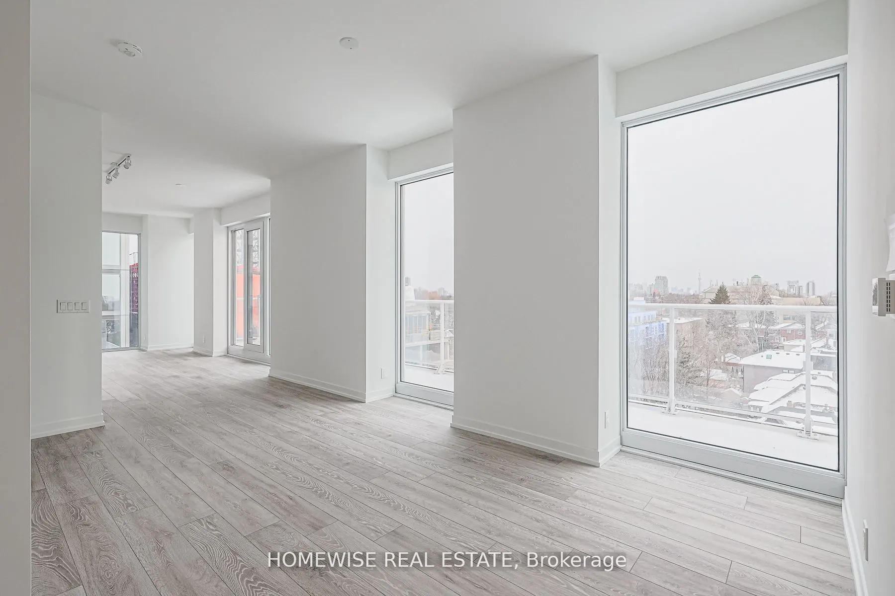 2020 Bathurst Street, #709