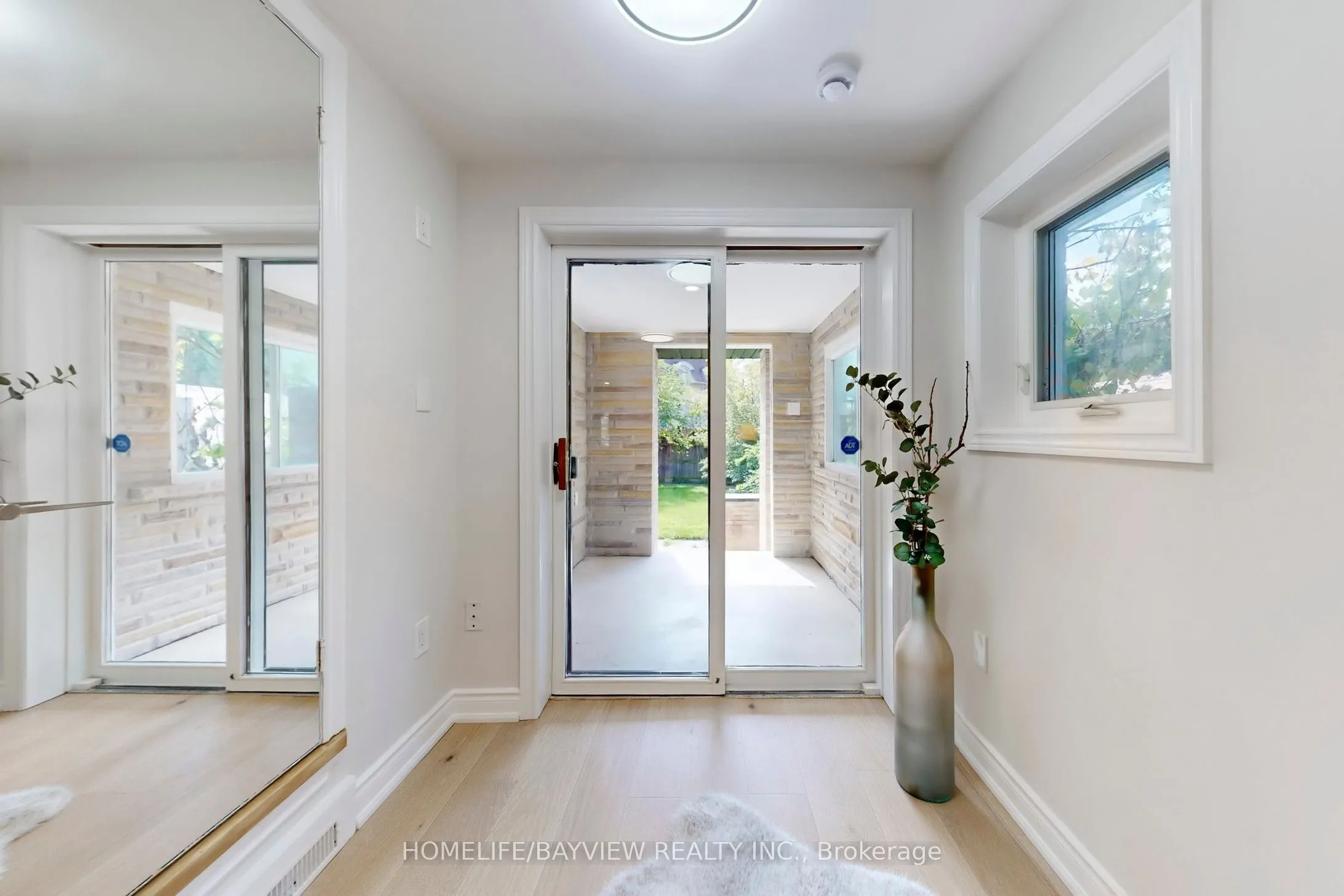 313 Churchill Avenue
