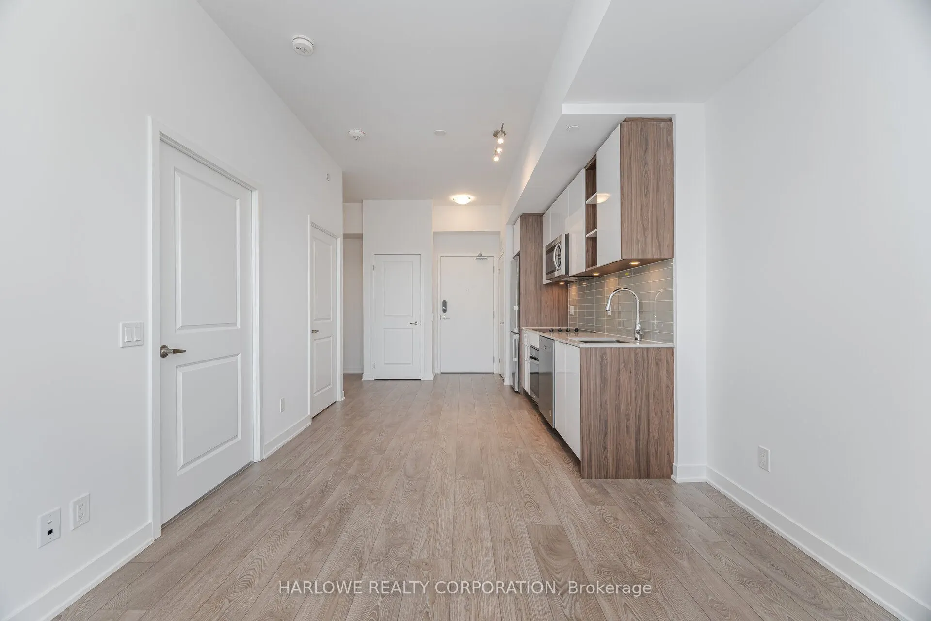 543 Richmond Street W, #PH15