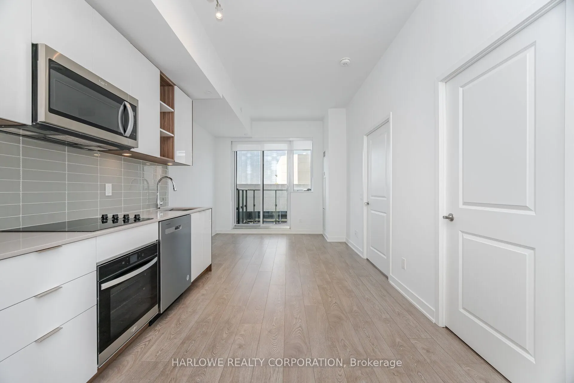 543 Richmond Street W, #PH15