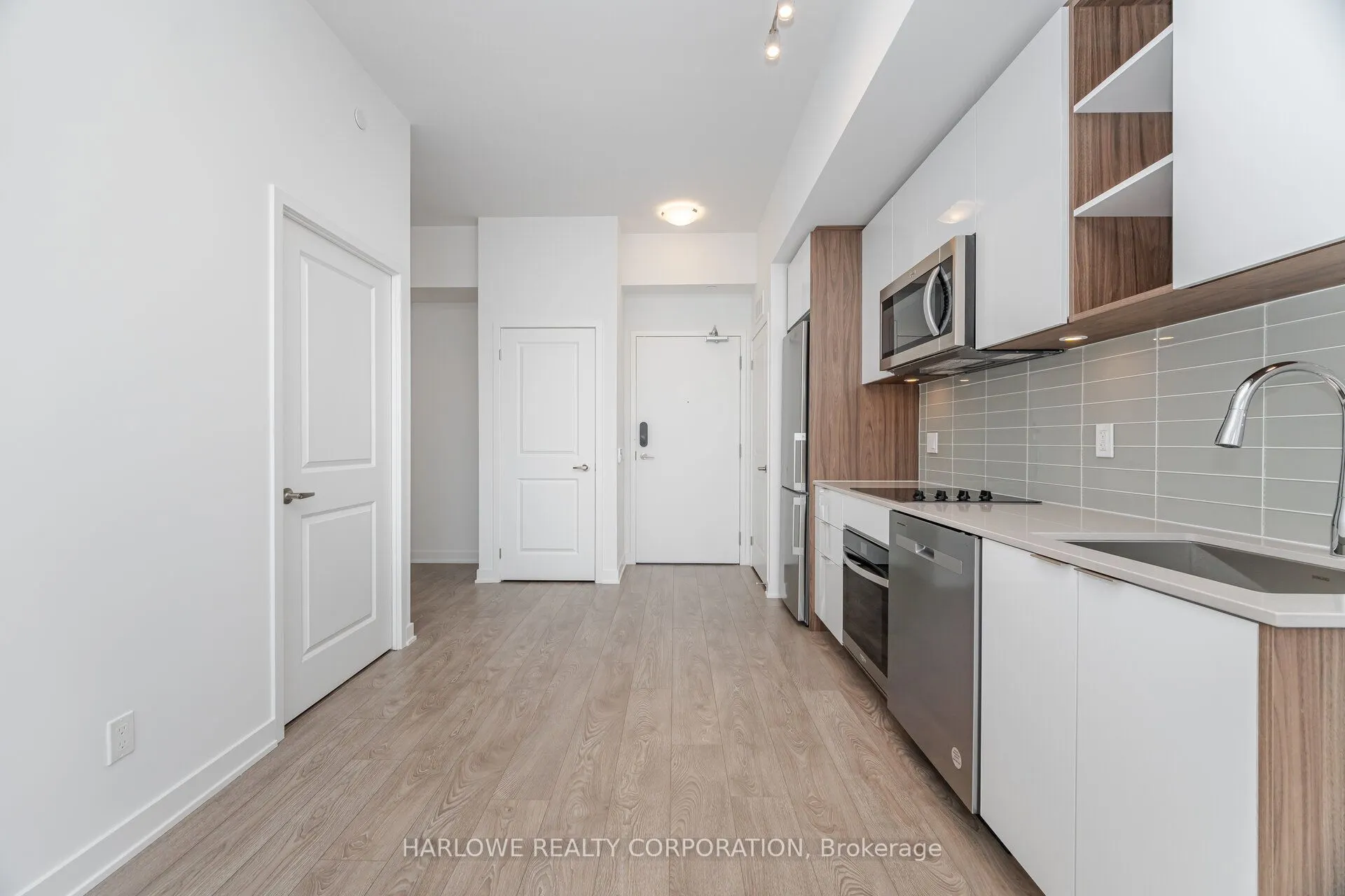 543 Richmond Street W, #PH15