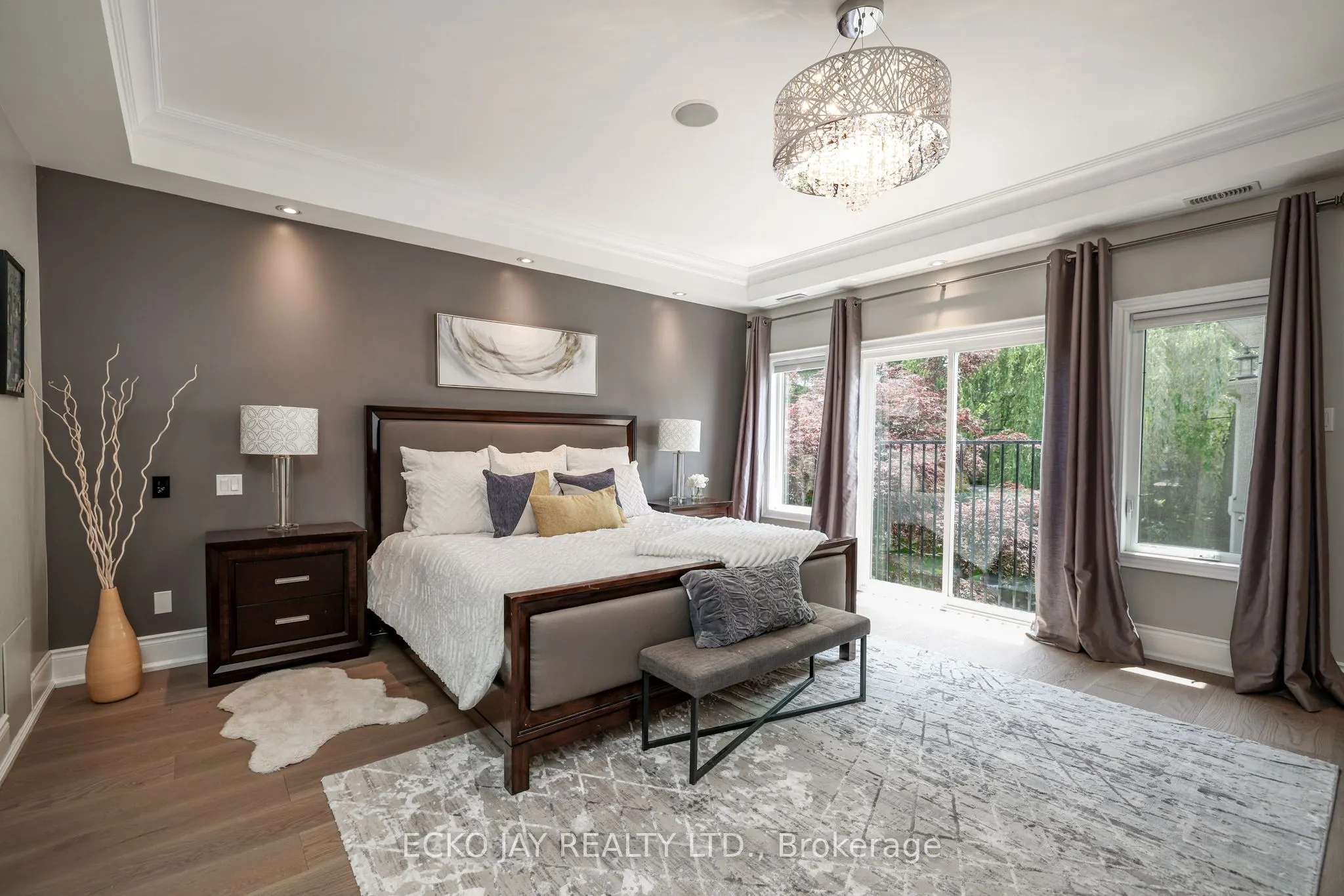24 Hirondelle Place