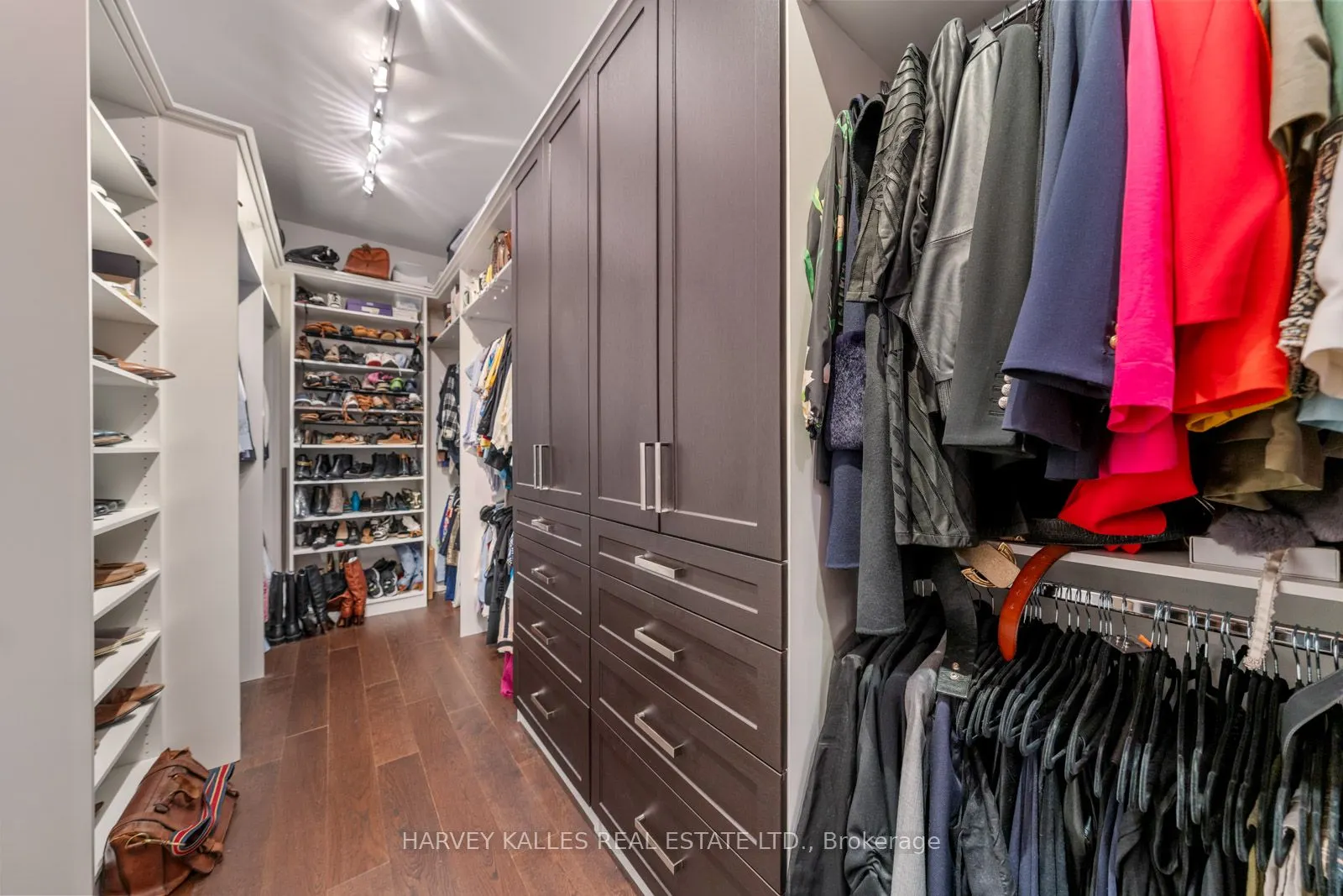 1717B Bathurst Street