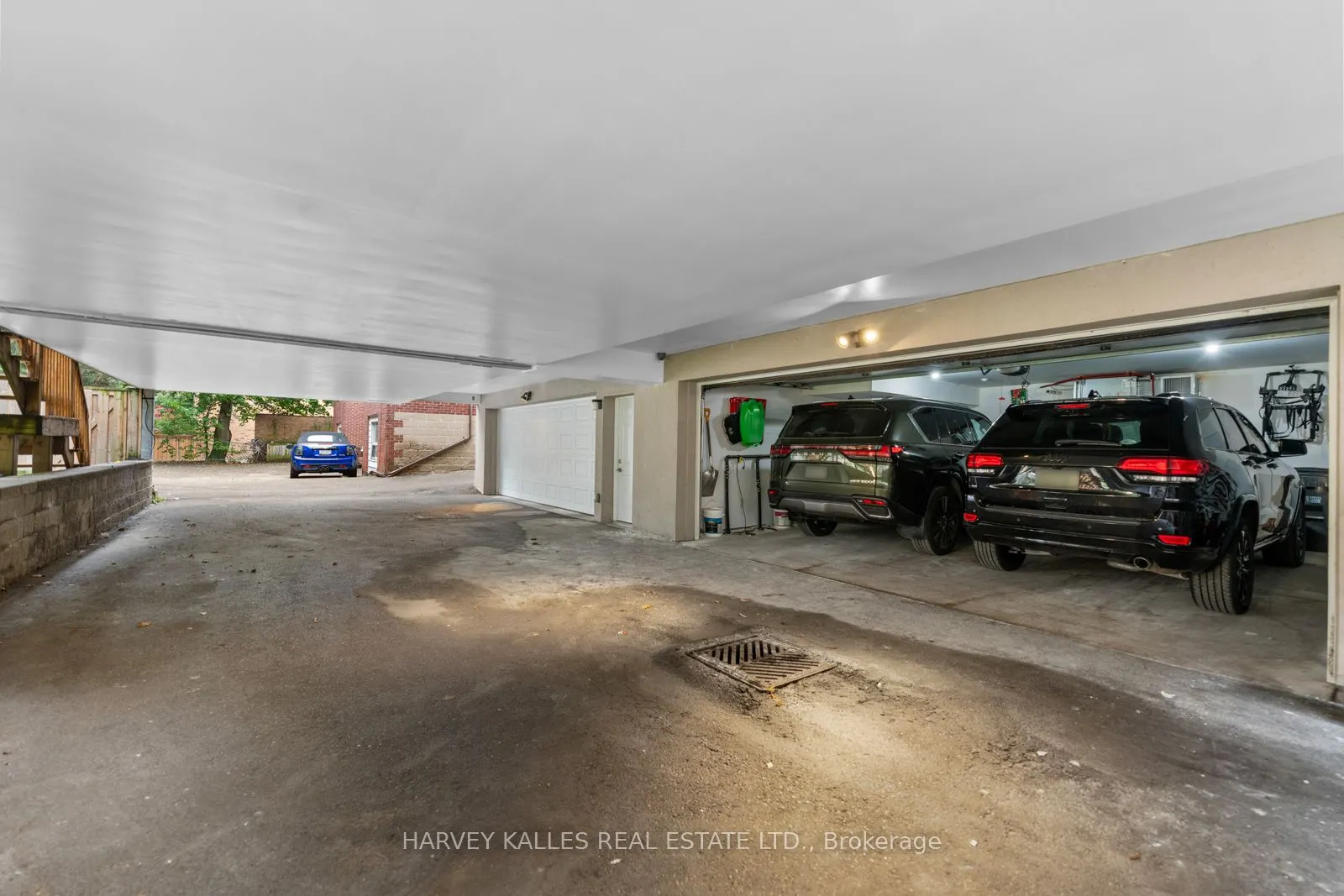 1717B Bathurst Street