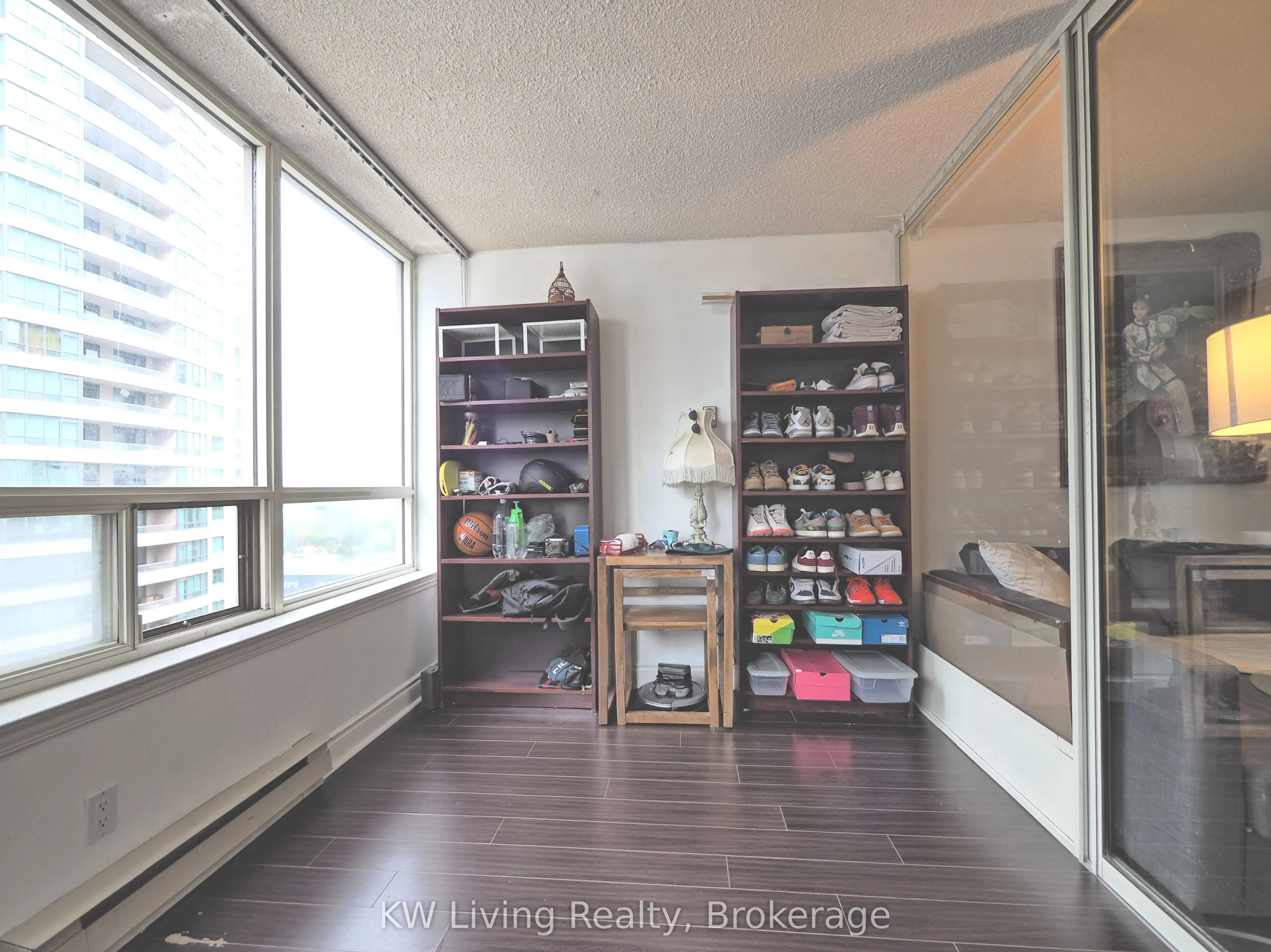 30 Greenfield Avenue, #1216