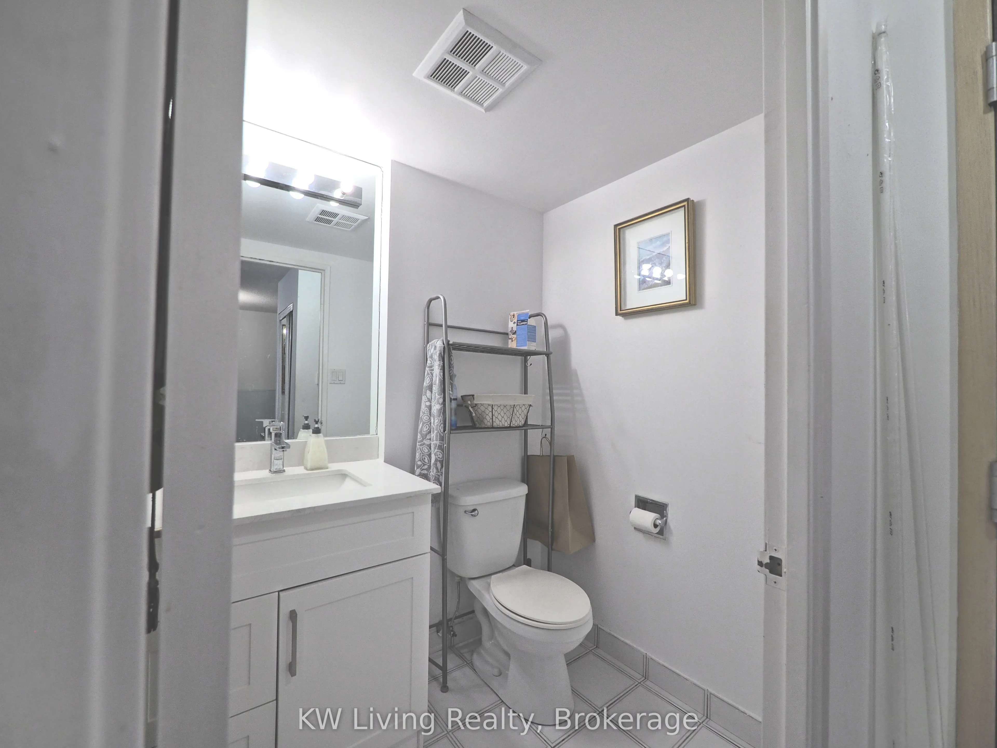 30 Greenfield Avenue, #1216