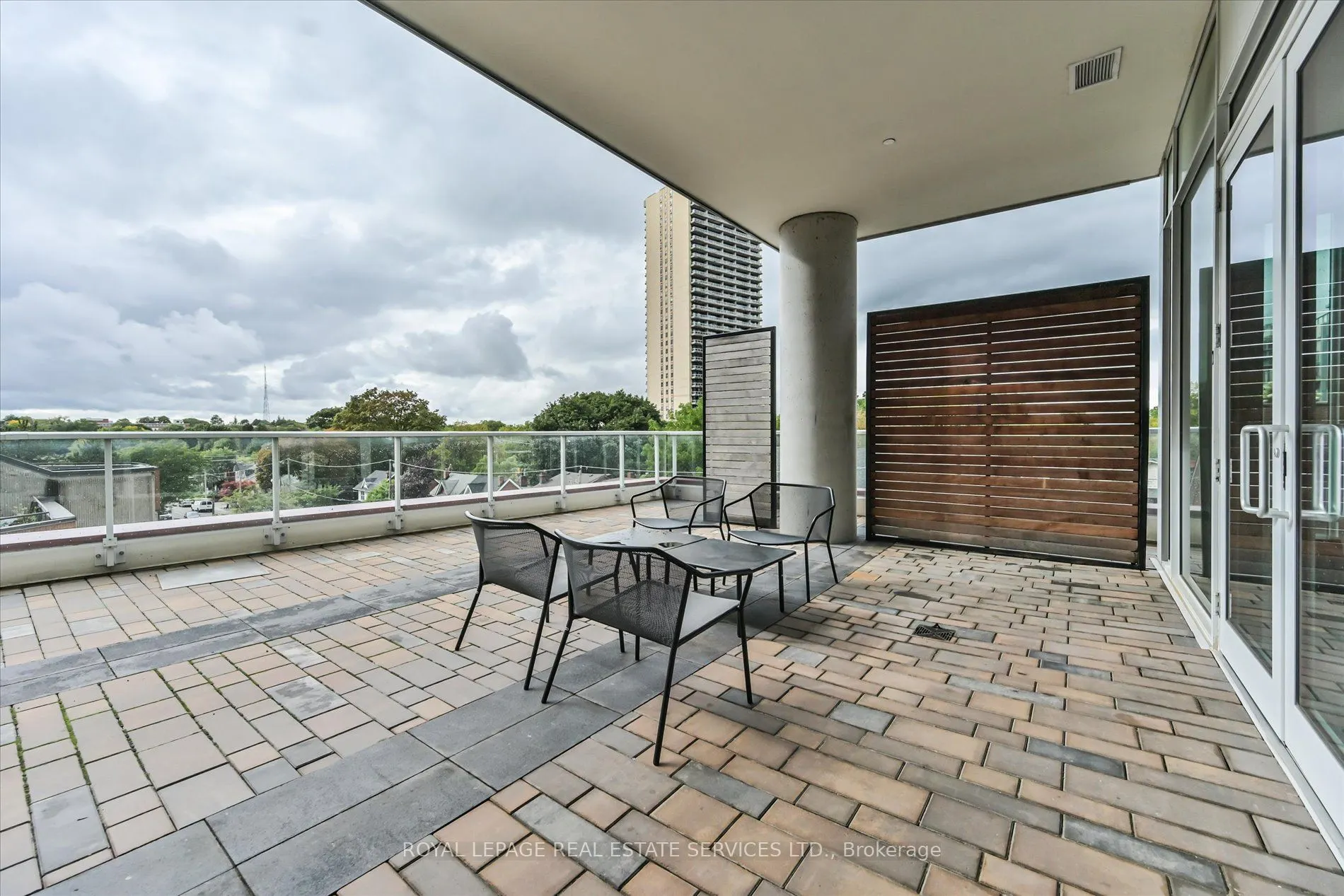 33 Helendale Avenue, #1310