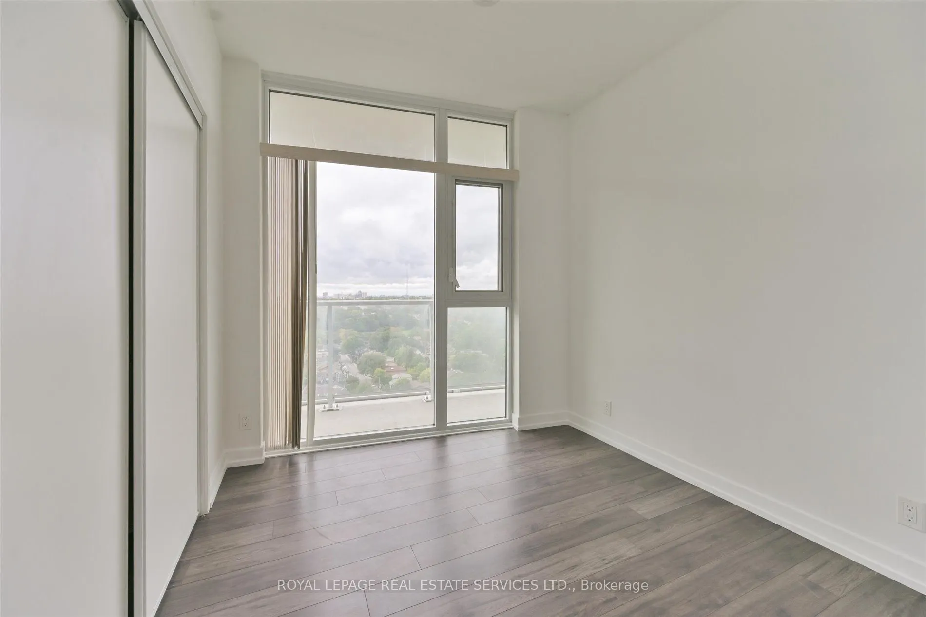 33 Helendale Avenue, #1310