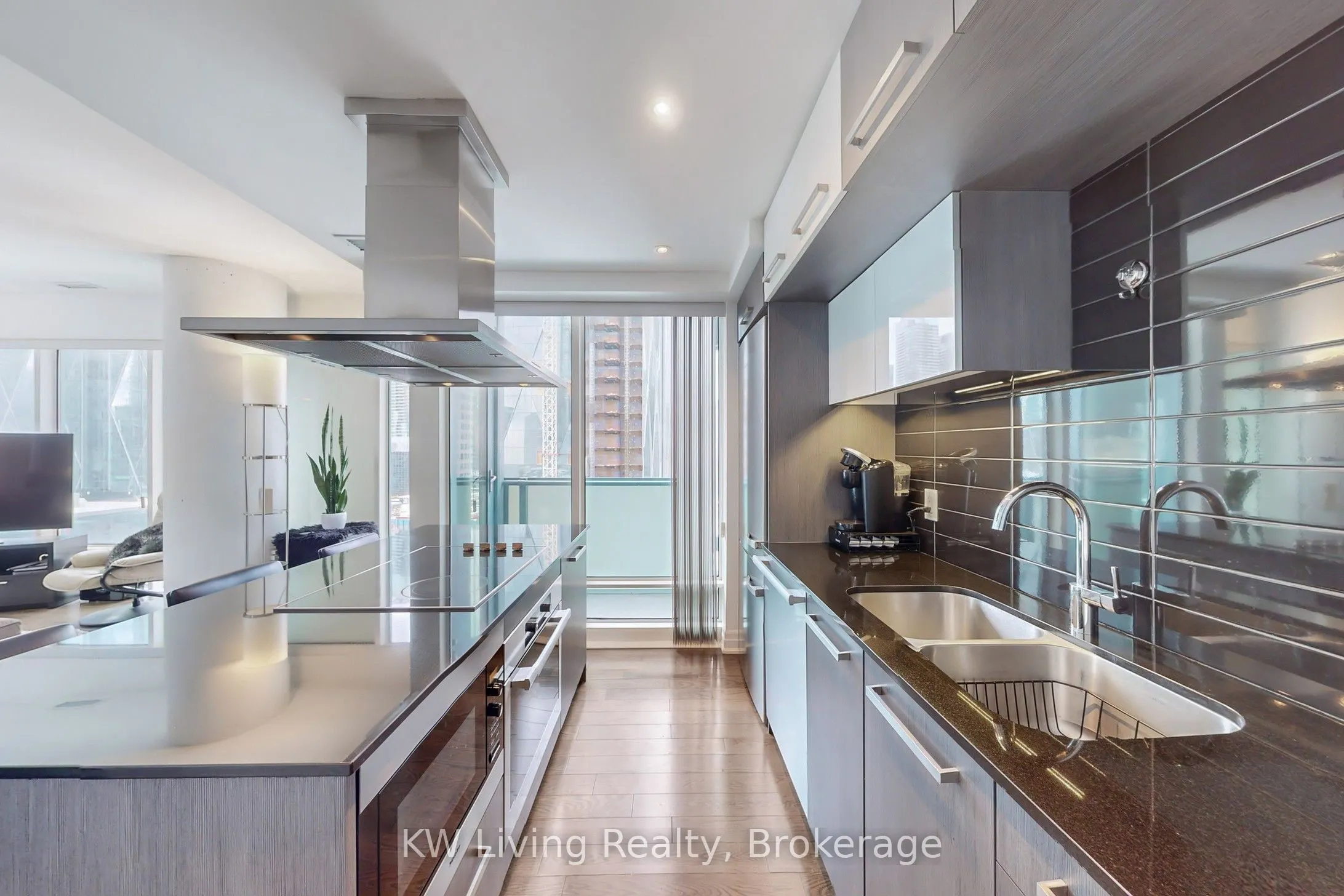 8 The Esplanade, #1802