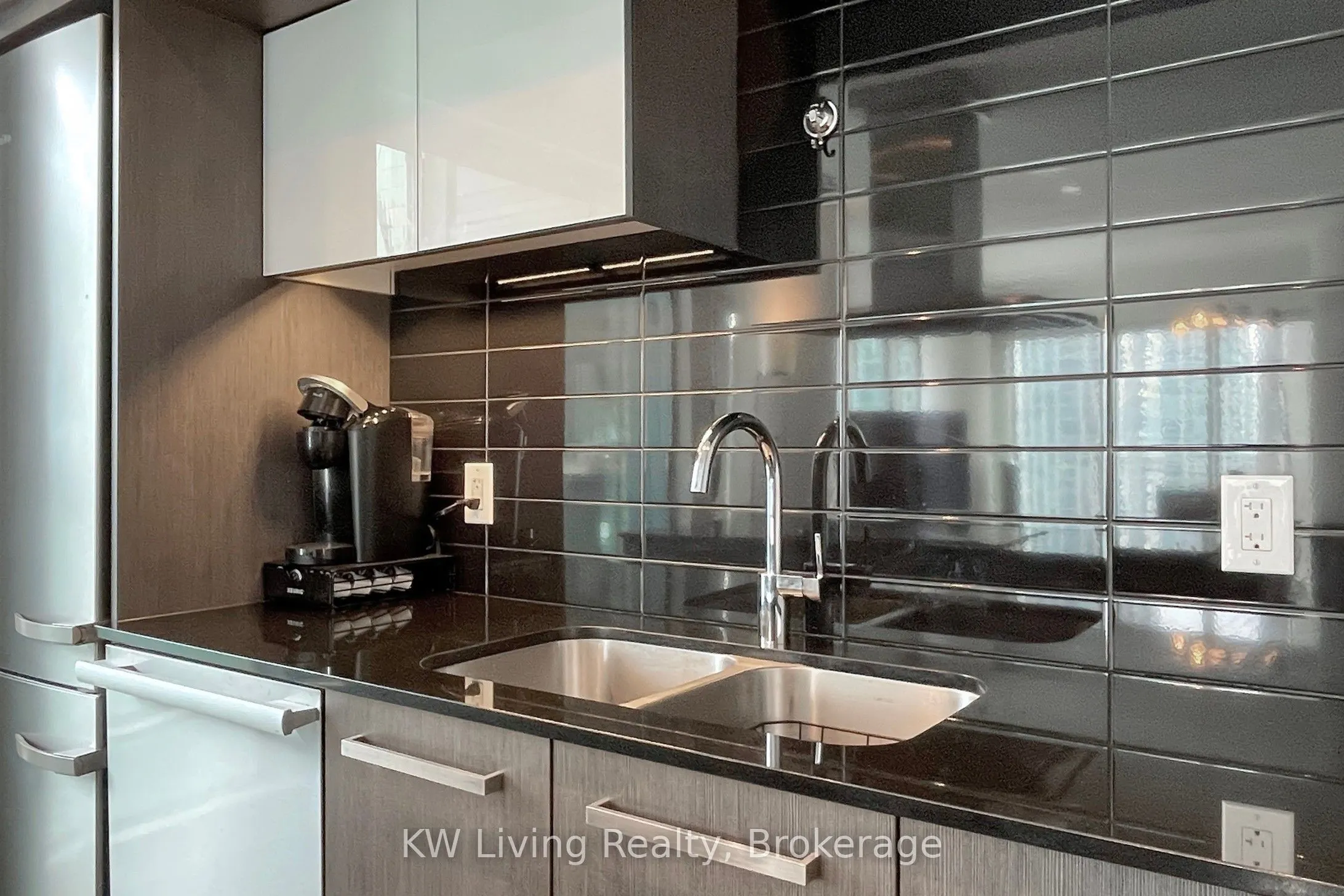 8 The Esplanade, #1802