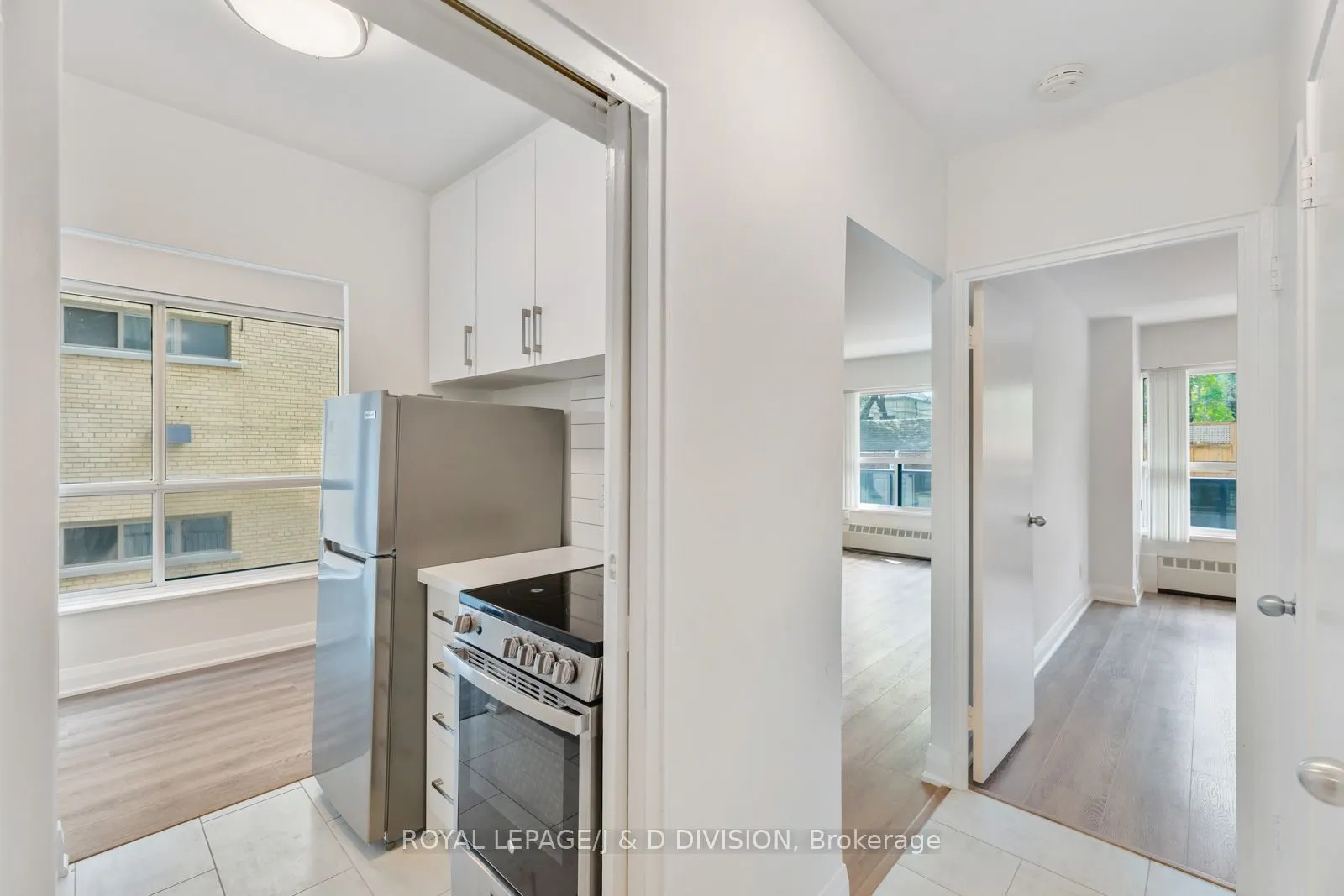 494 Avenue Road, #10