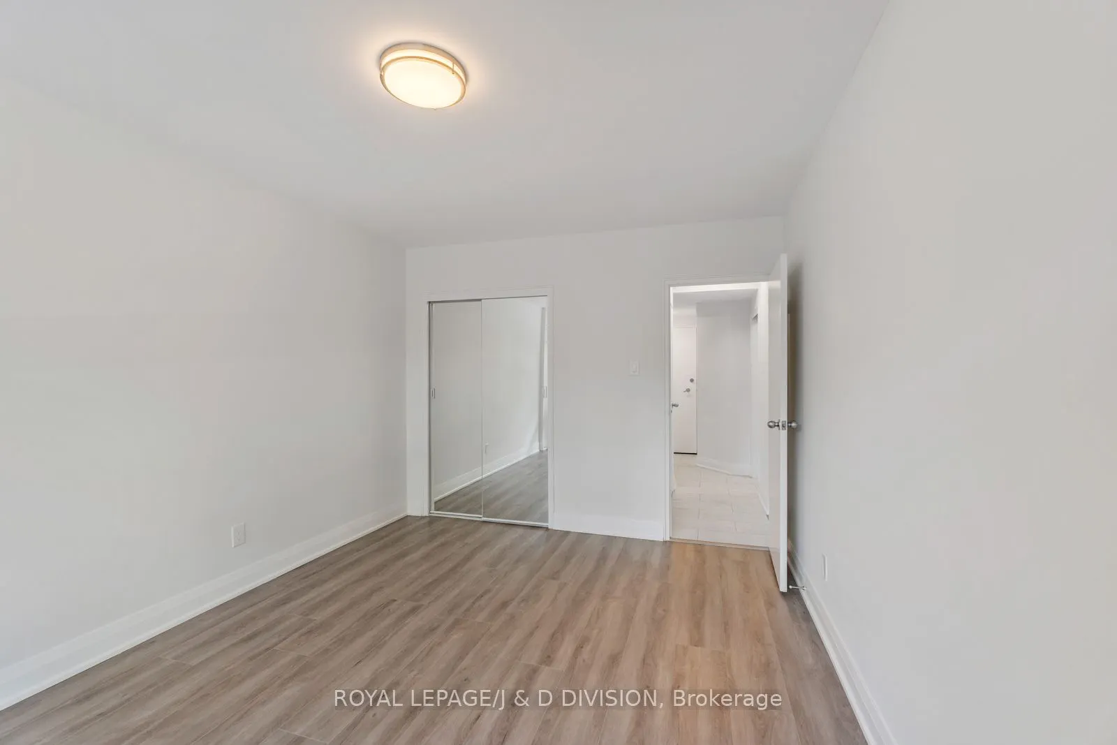 494 Avenue Road, #10