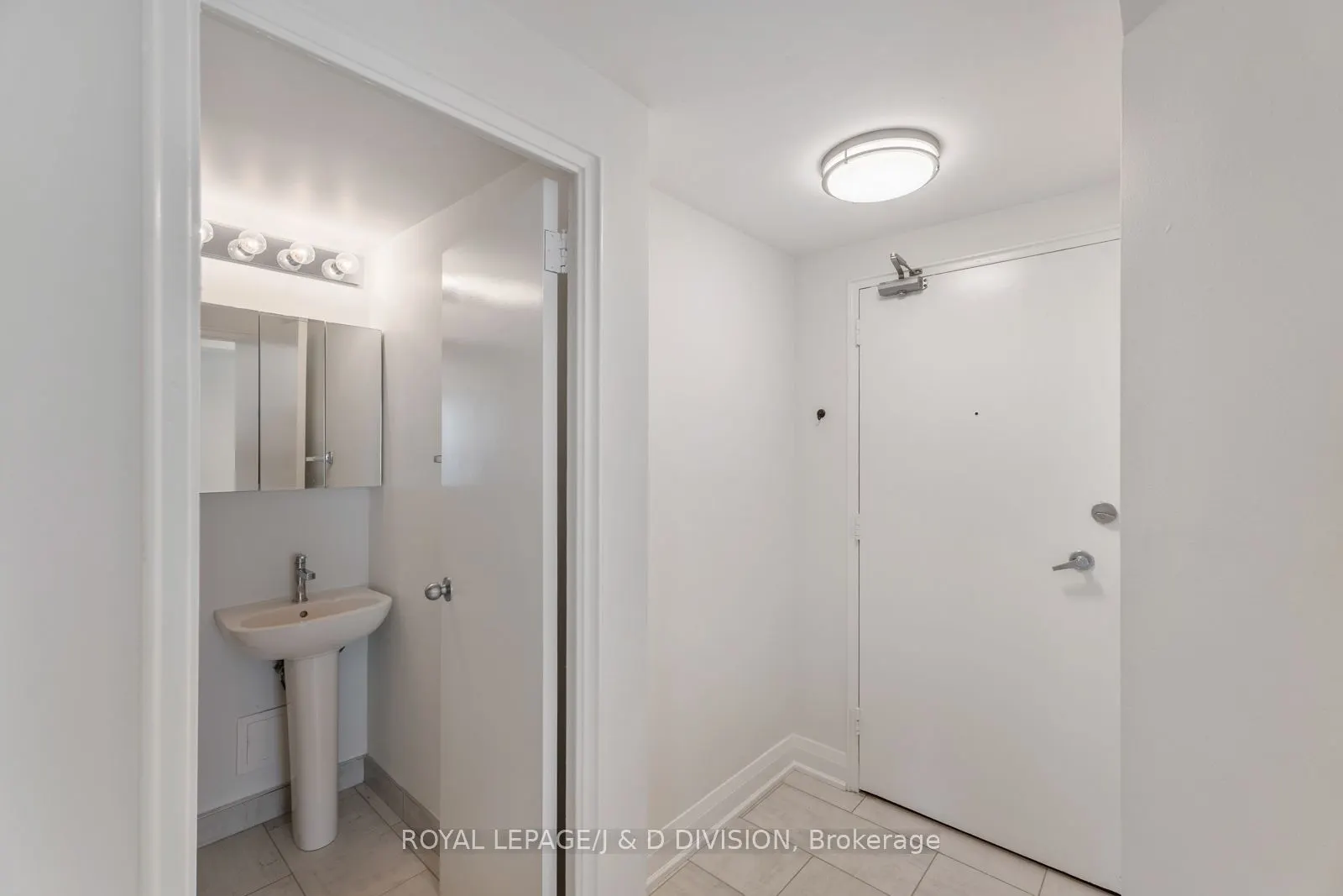 494 Avenue Road, #10