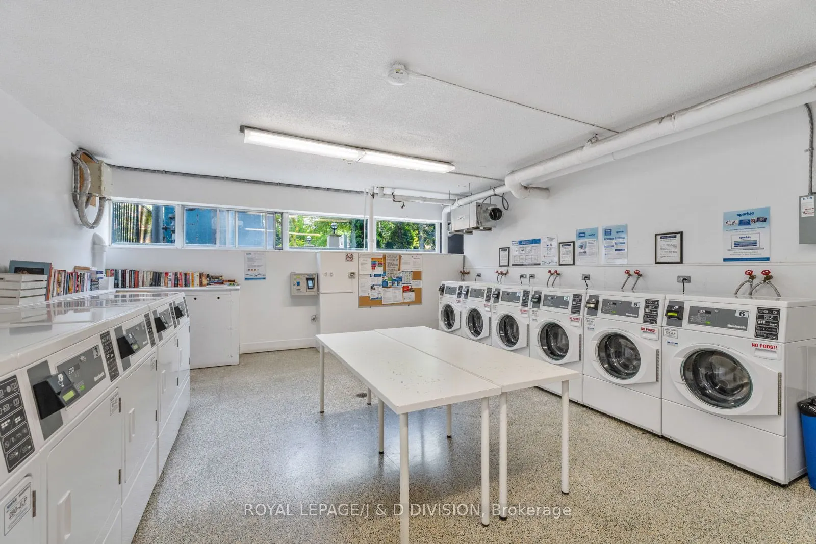 494 Avenue Road, #10