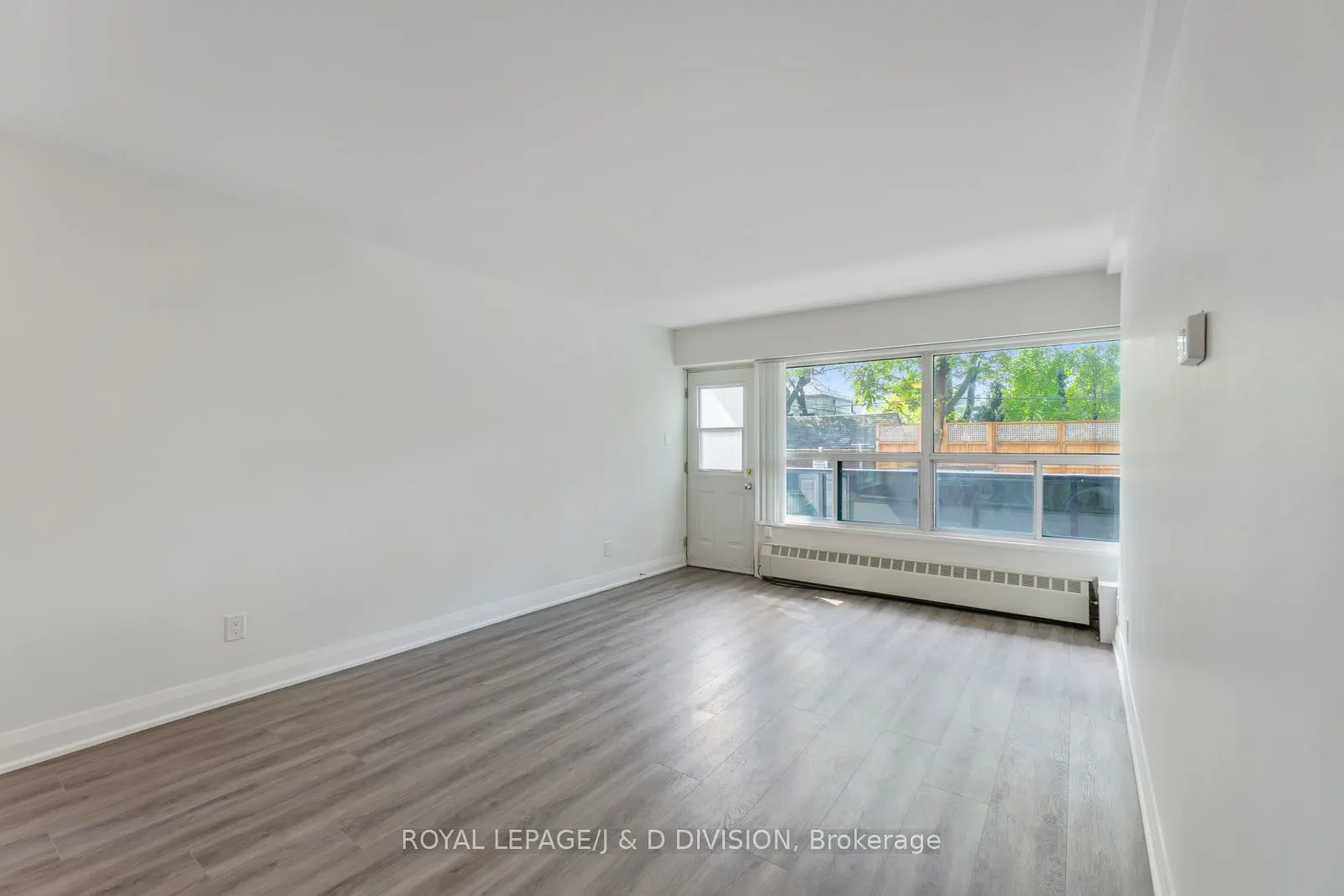 494 Avenue Road, #10