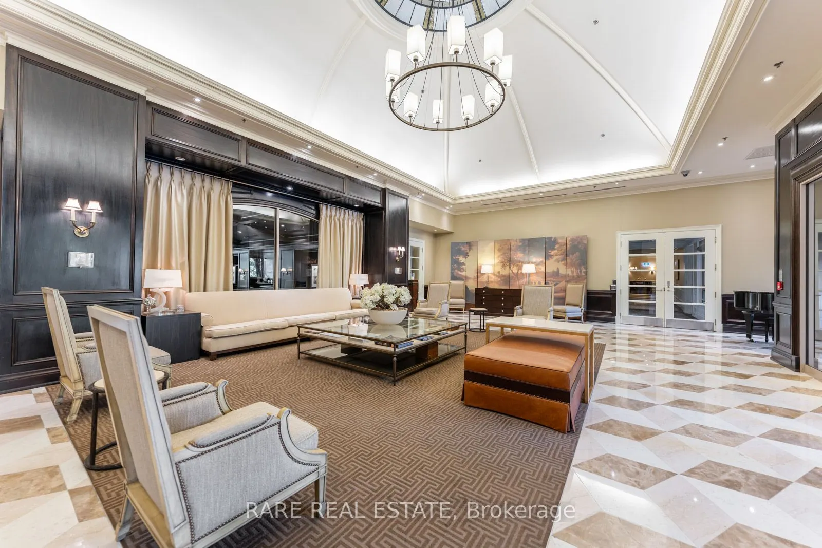20 Burkebrook Place, #611