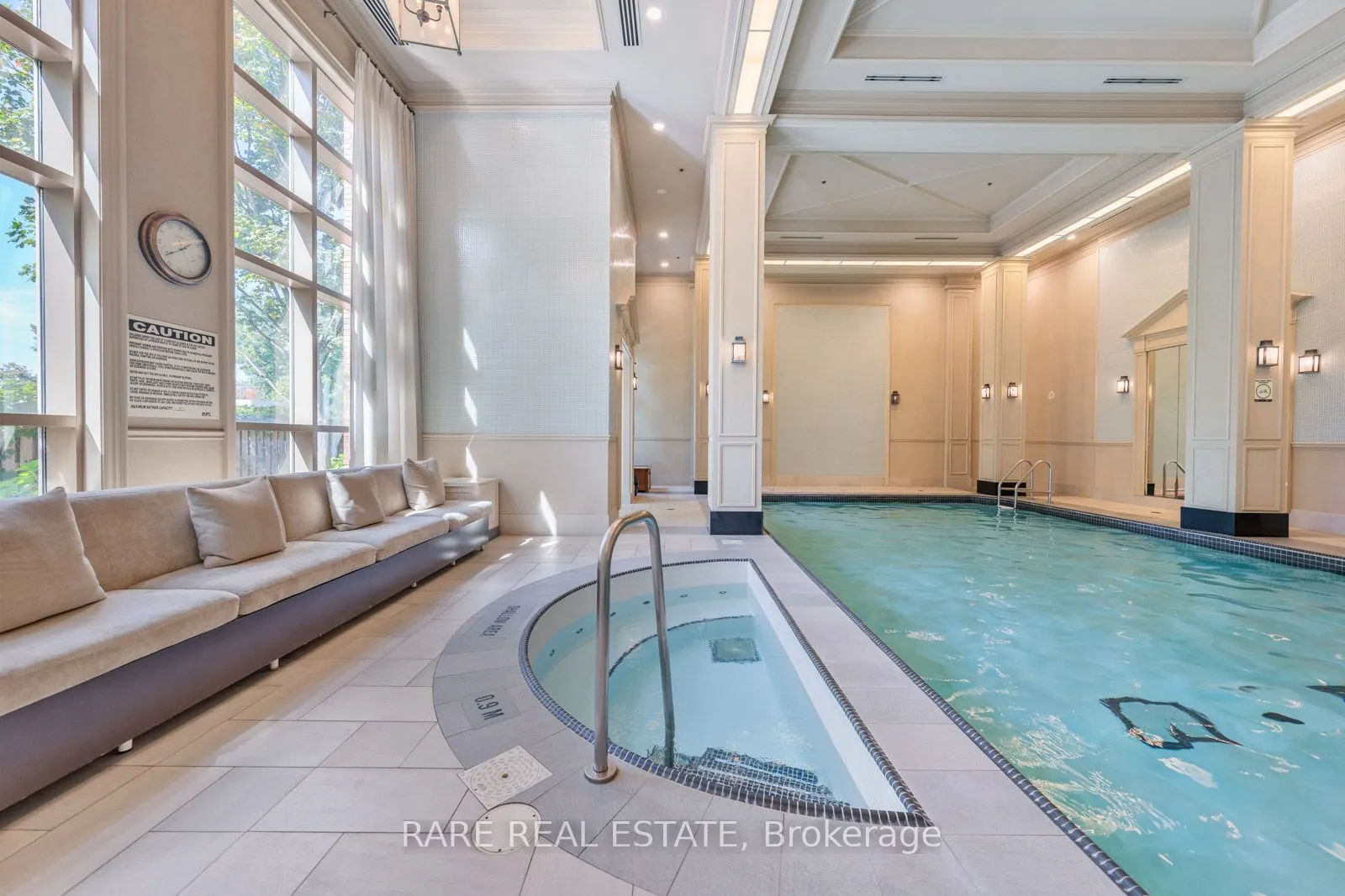 20 Burkebrook Place, #611