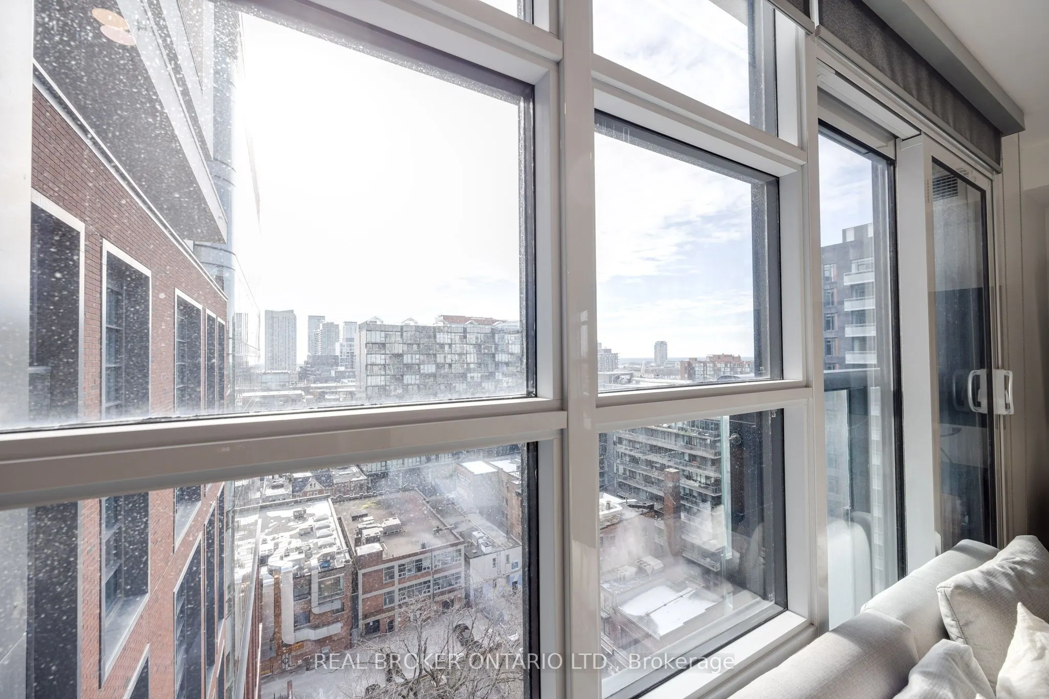 501 Adelaide Street W, #1308