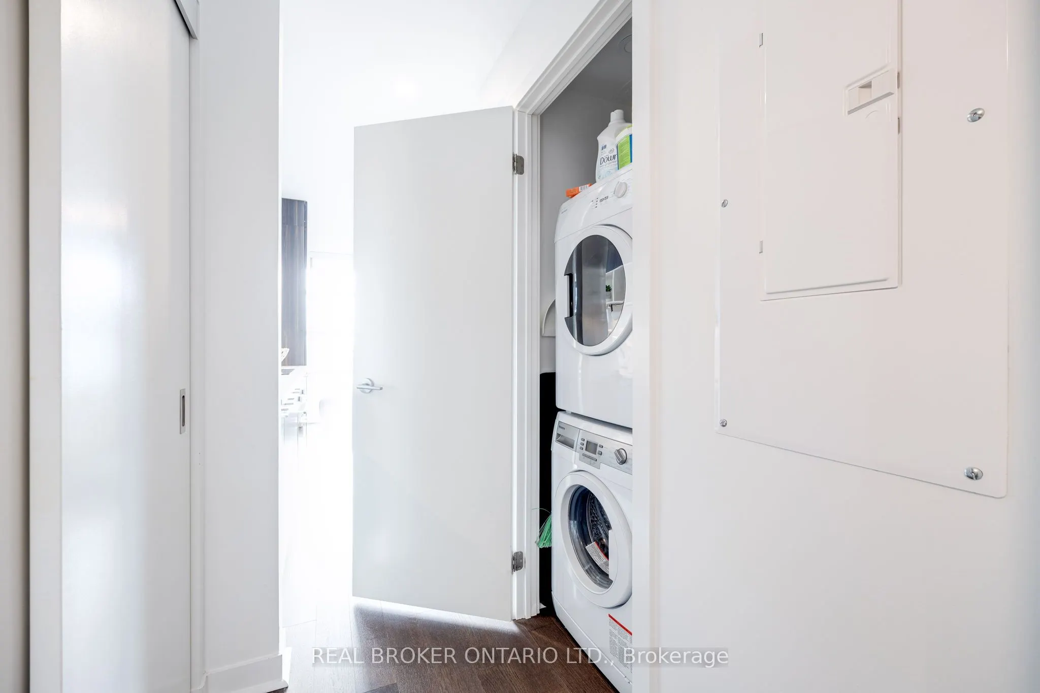 501 Adelaide Street W, #1308