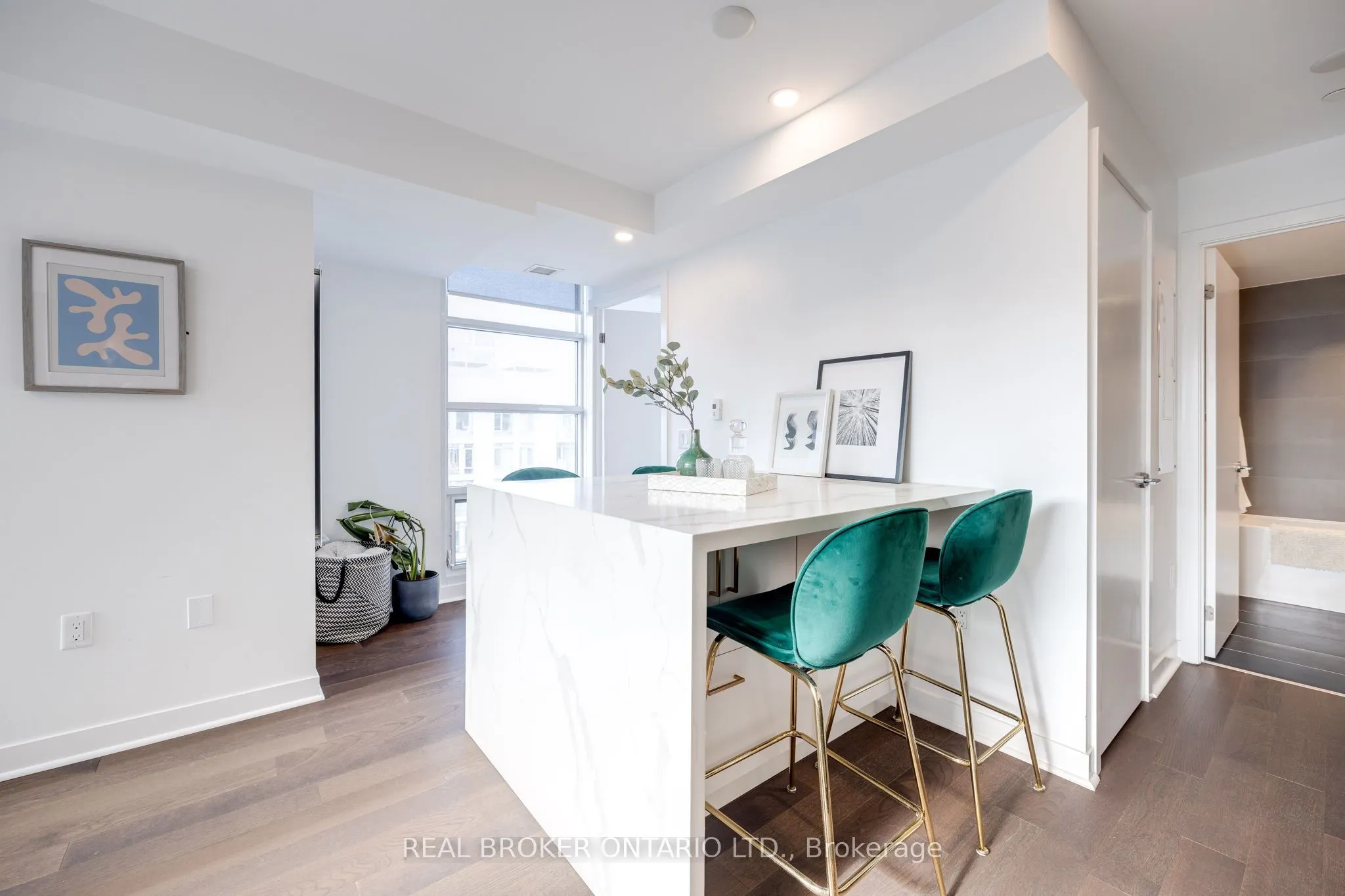 501 Adelaide Street W, #1308