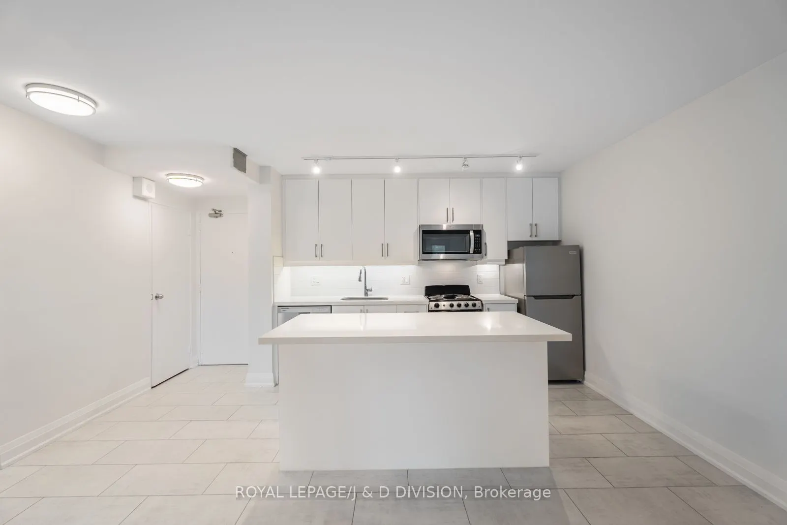 494 Avenue Road, #26