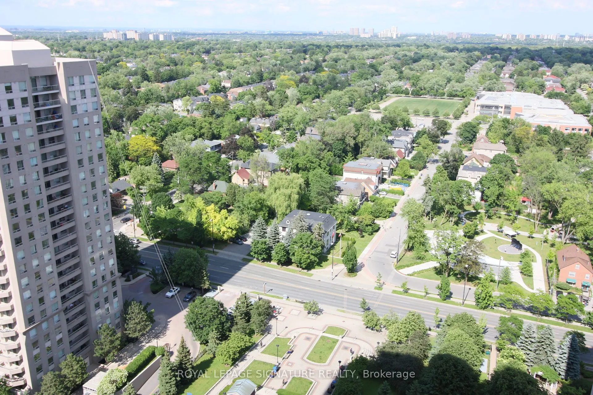 8 Hillcrest Avenue, #2210