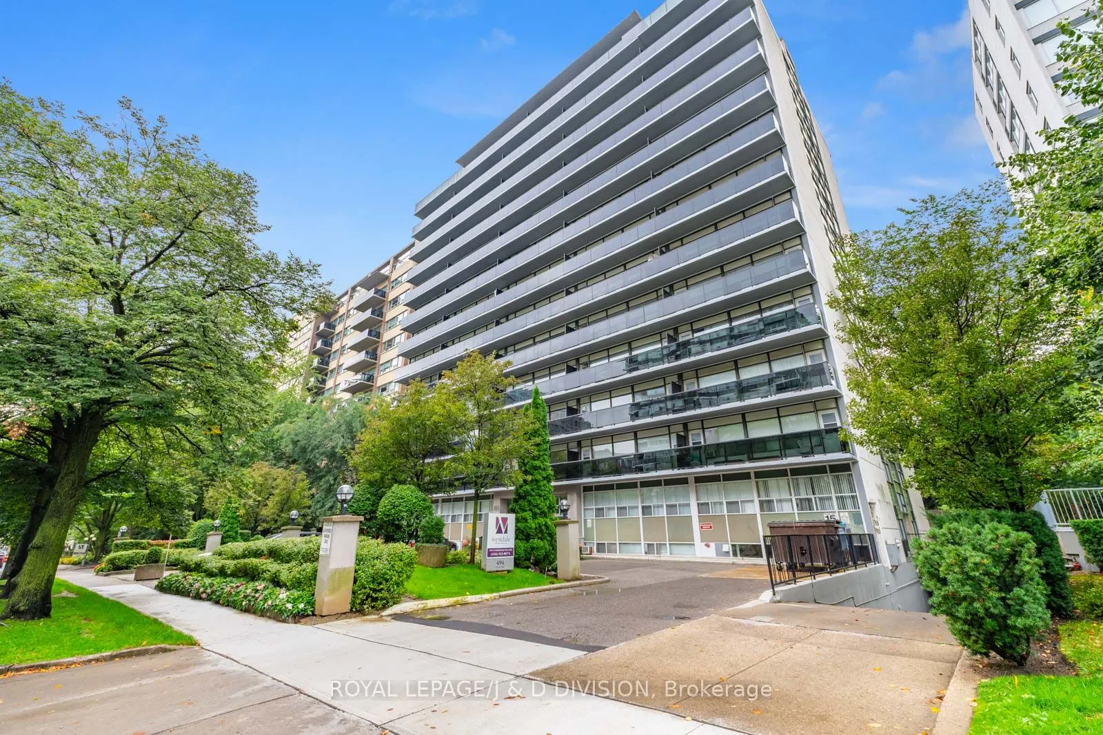 494 Avenue Road, #107