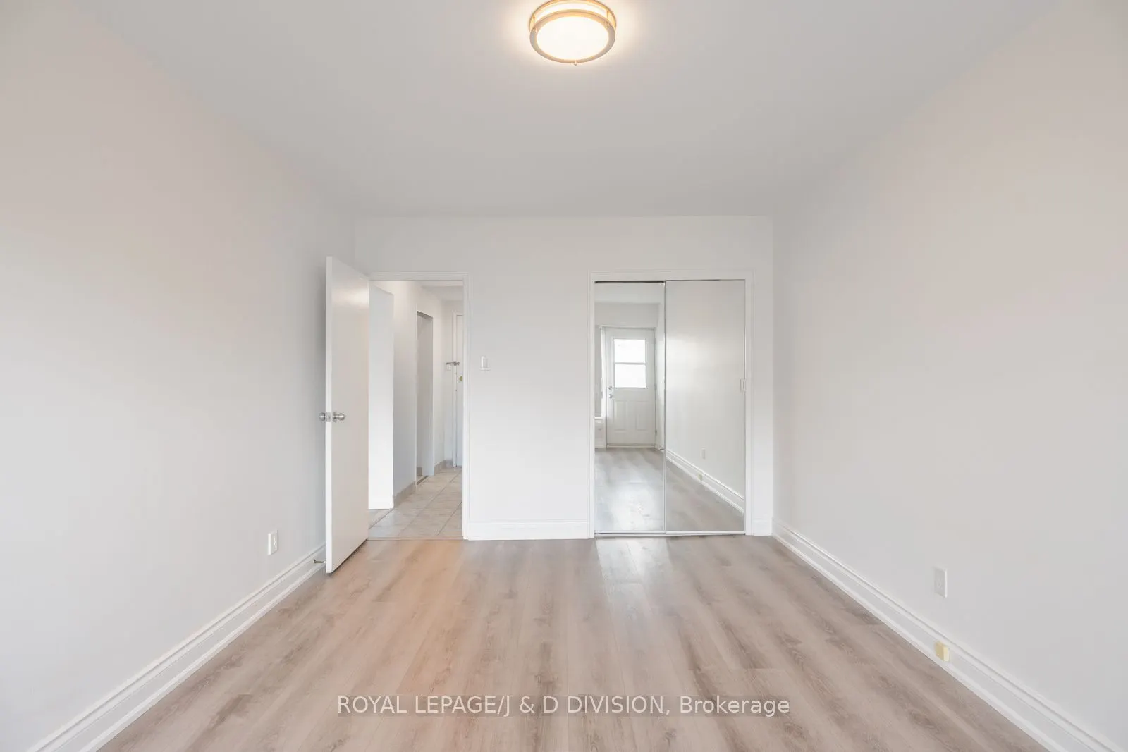 494 Avenue Road, #107