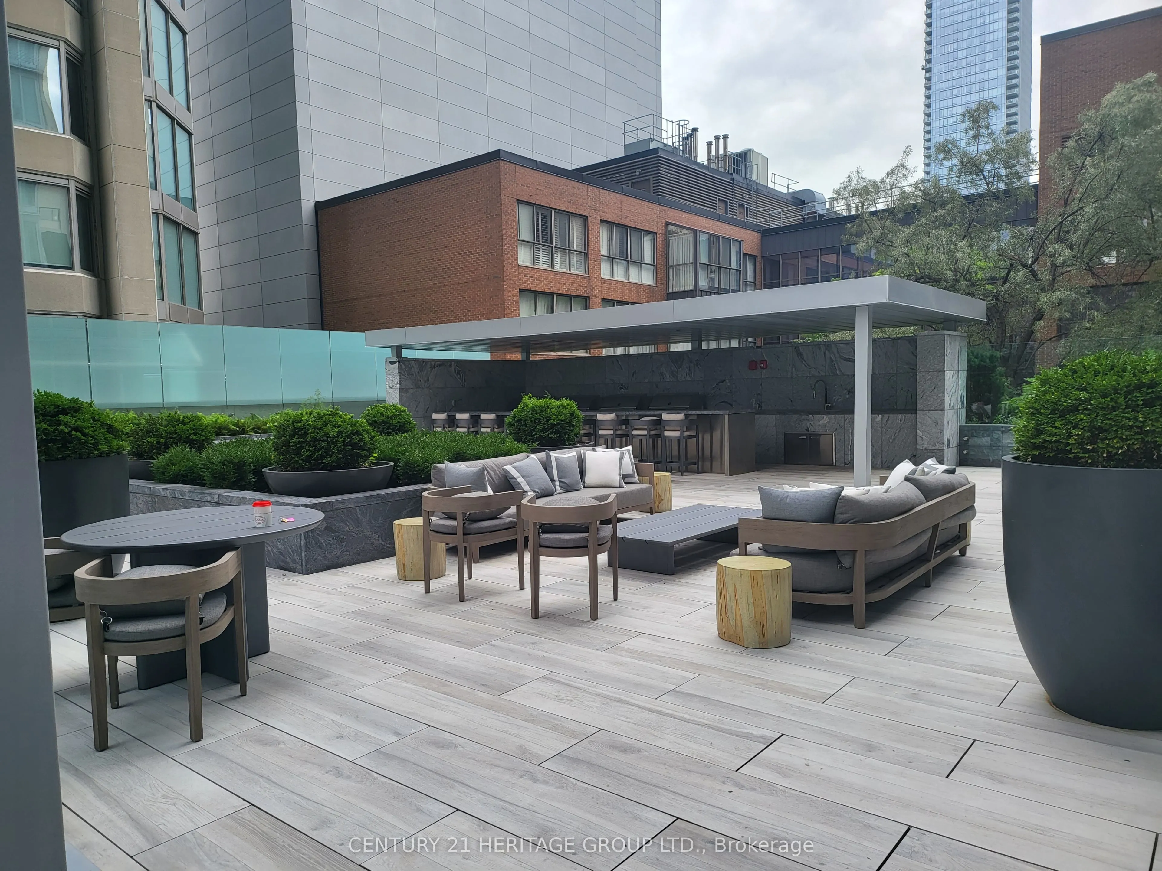 188 Cumberland Street, #412