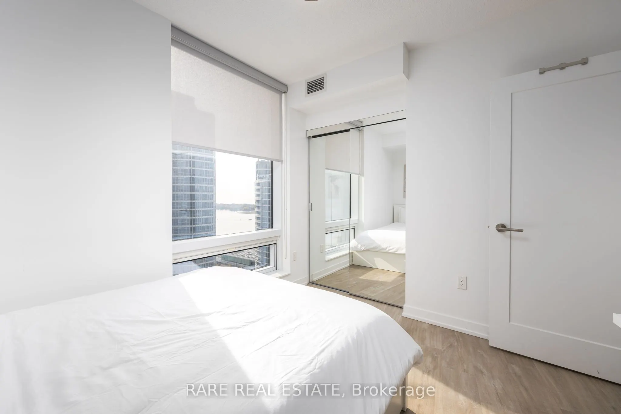 10 York Street, #2510