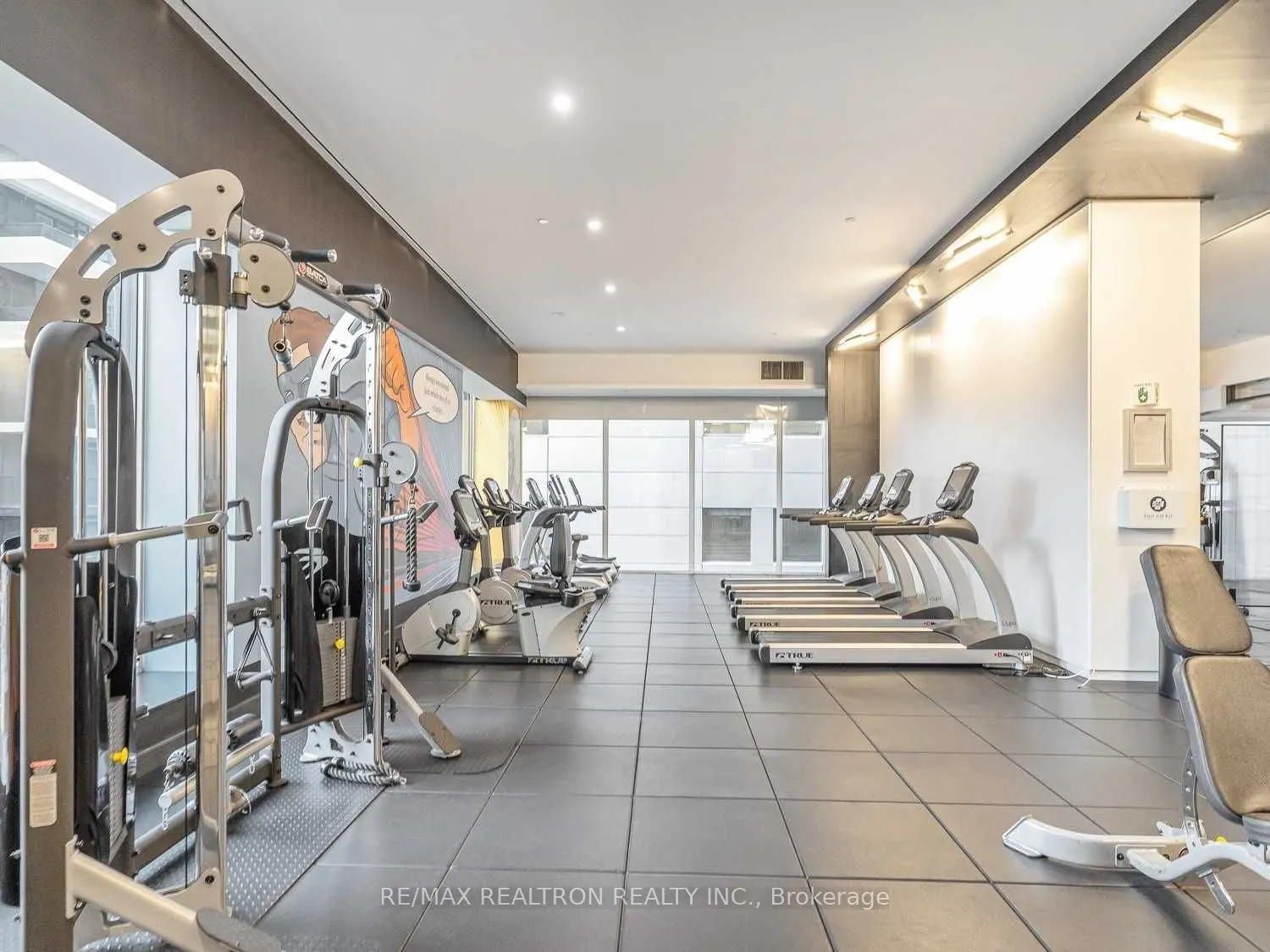 125 Peter Street, #8