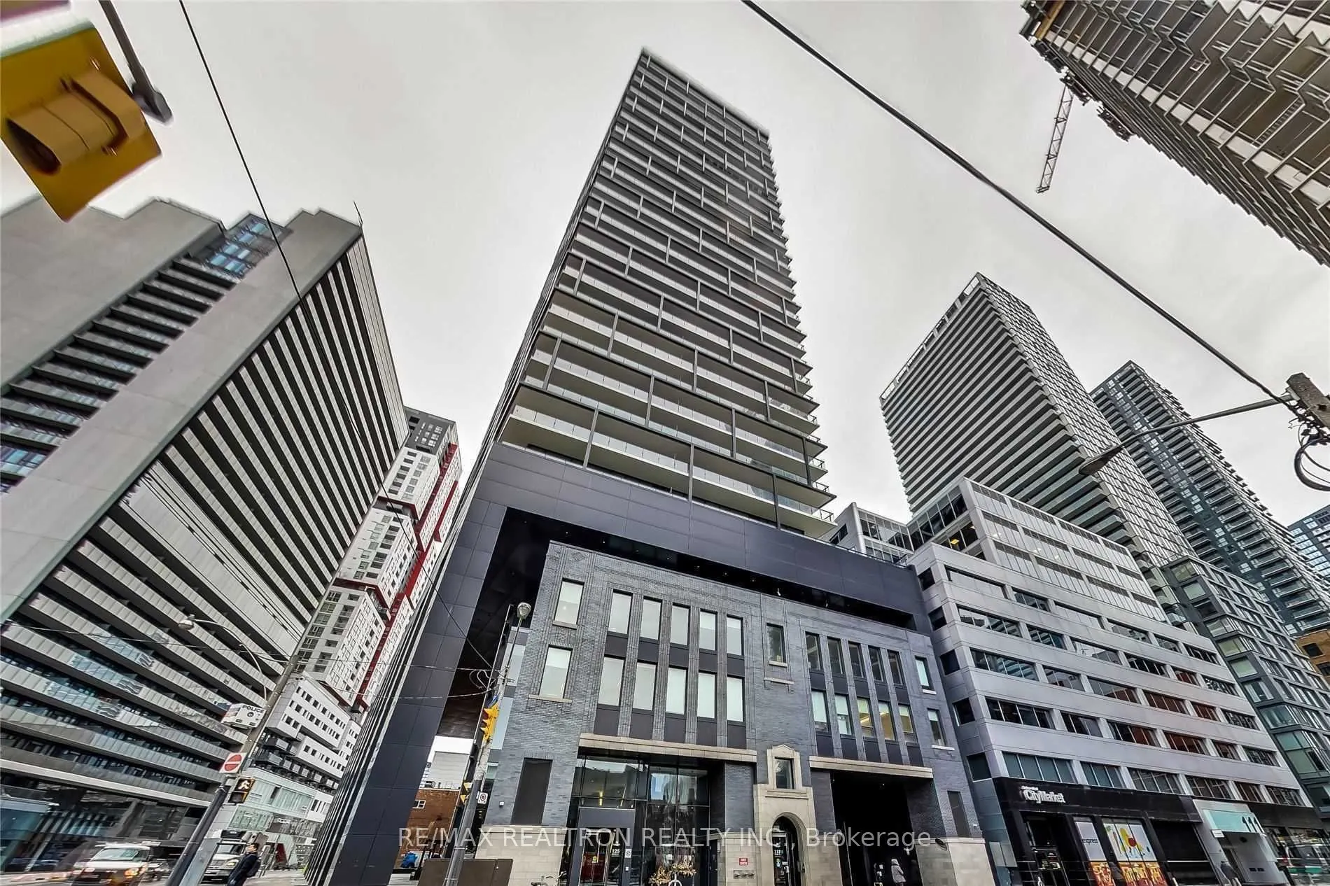 125 Peter Street, #8
