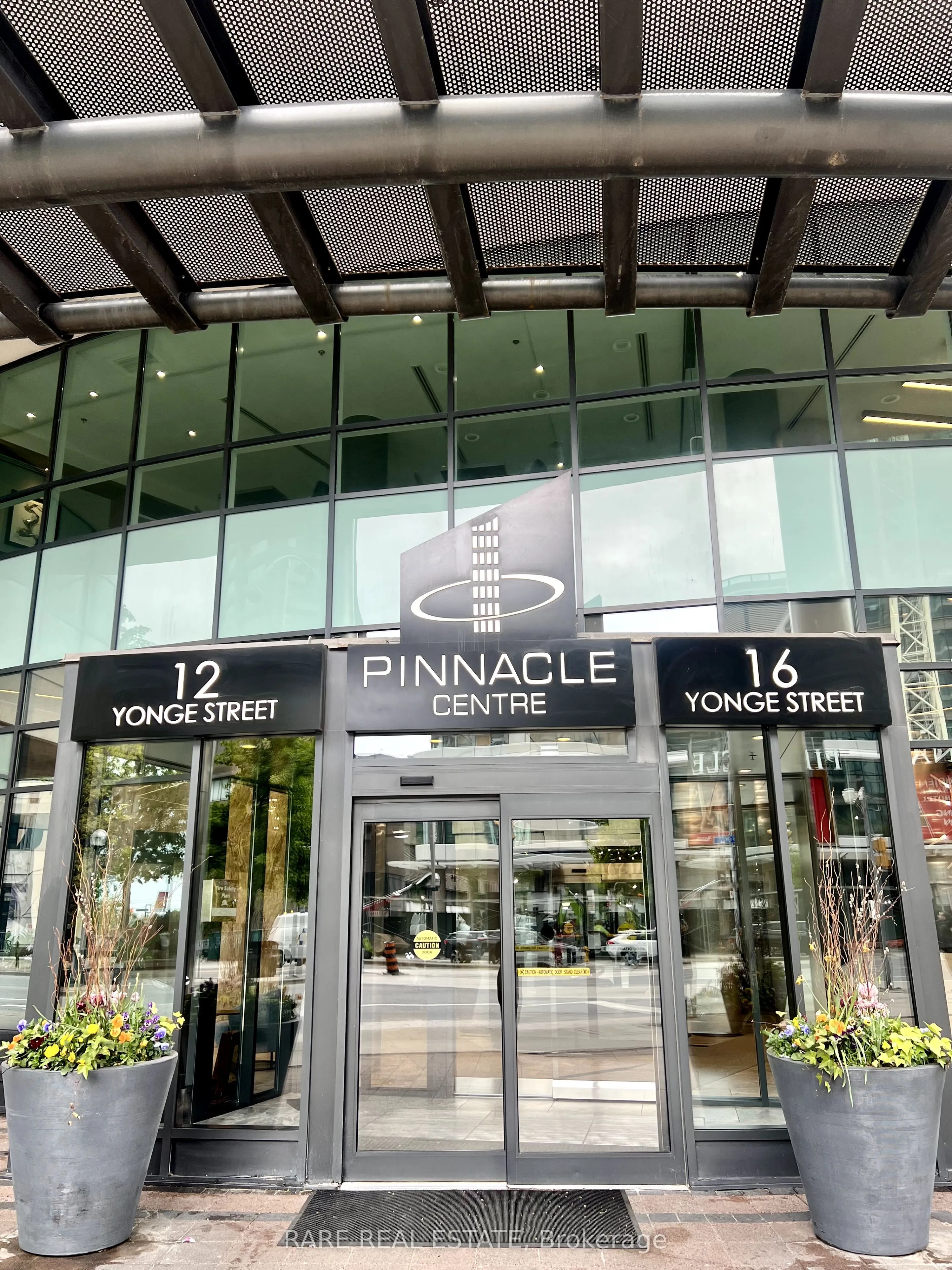 12 Yonge Street N, #501