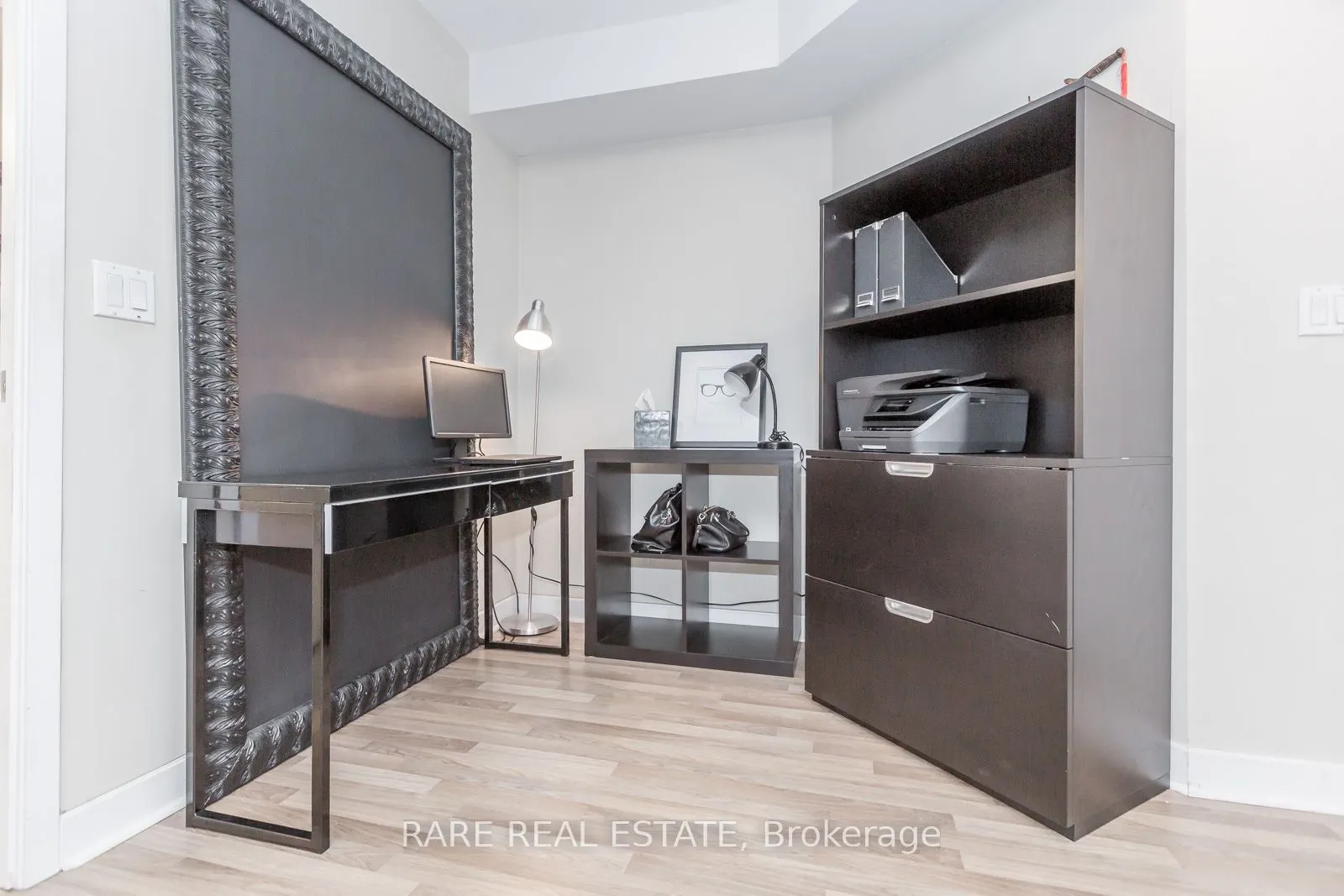12 Yonge Street N, #501