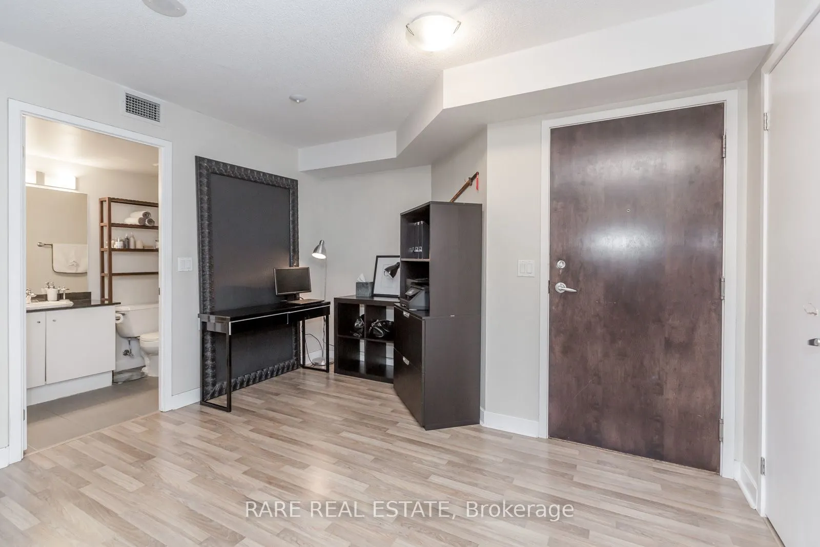12 Yonge Street N, #501