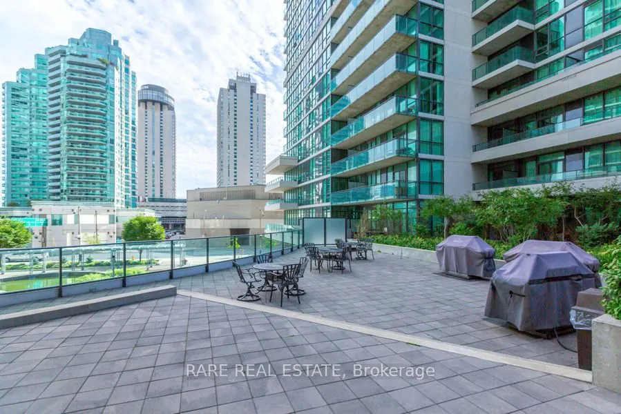 12 Yonge Street N, #501