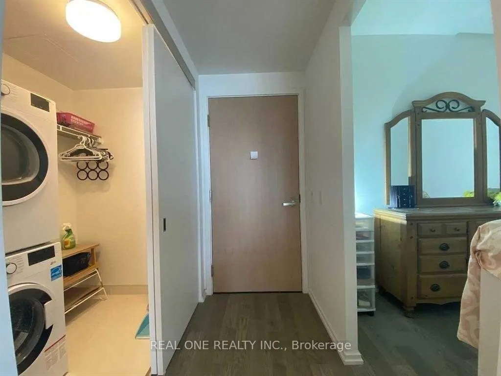 5 Soudan Avenue, #2605