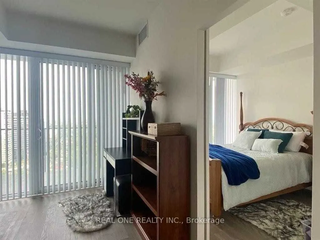 5 Soudan Avenue, #2605