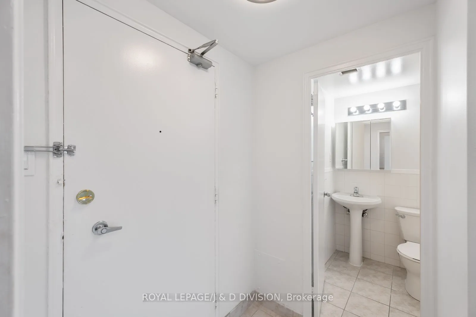 494 Avenue Road, #125