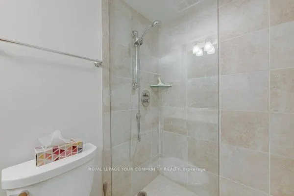 1177 Yonge Street, #602