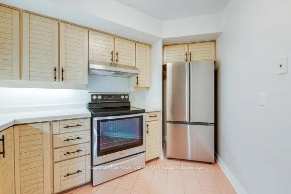 1177 Yonge Street, #602