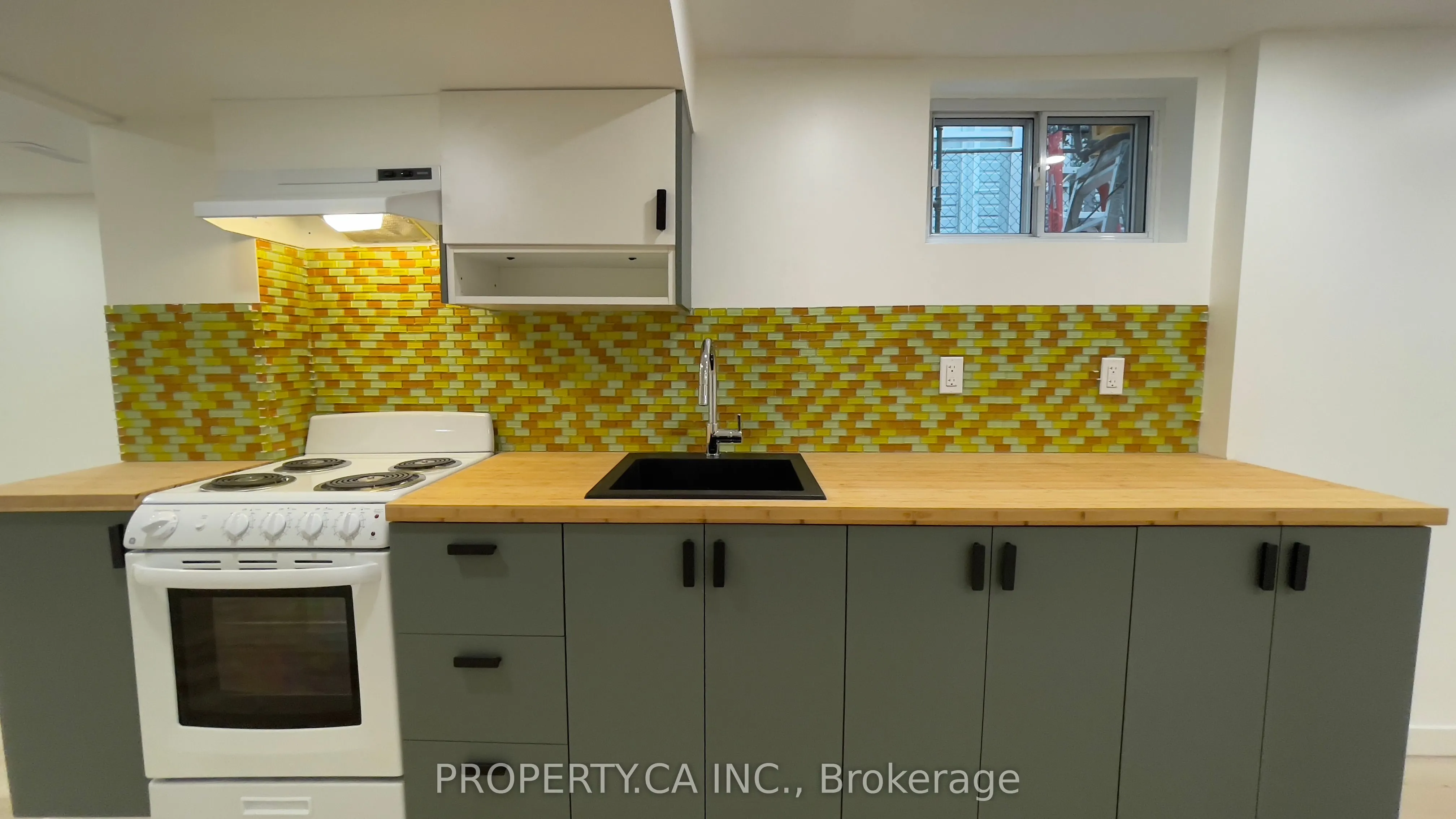 143 St Helen's Avenue, ##Lower