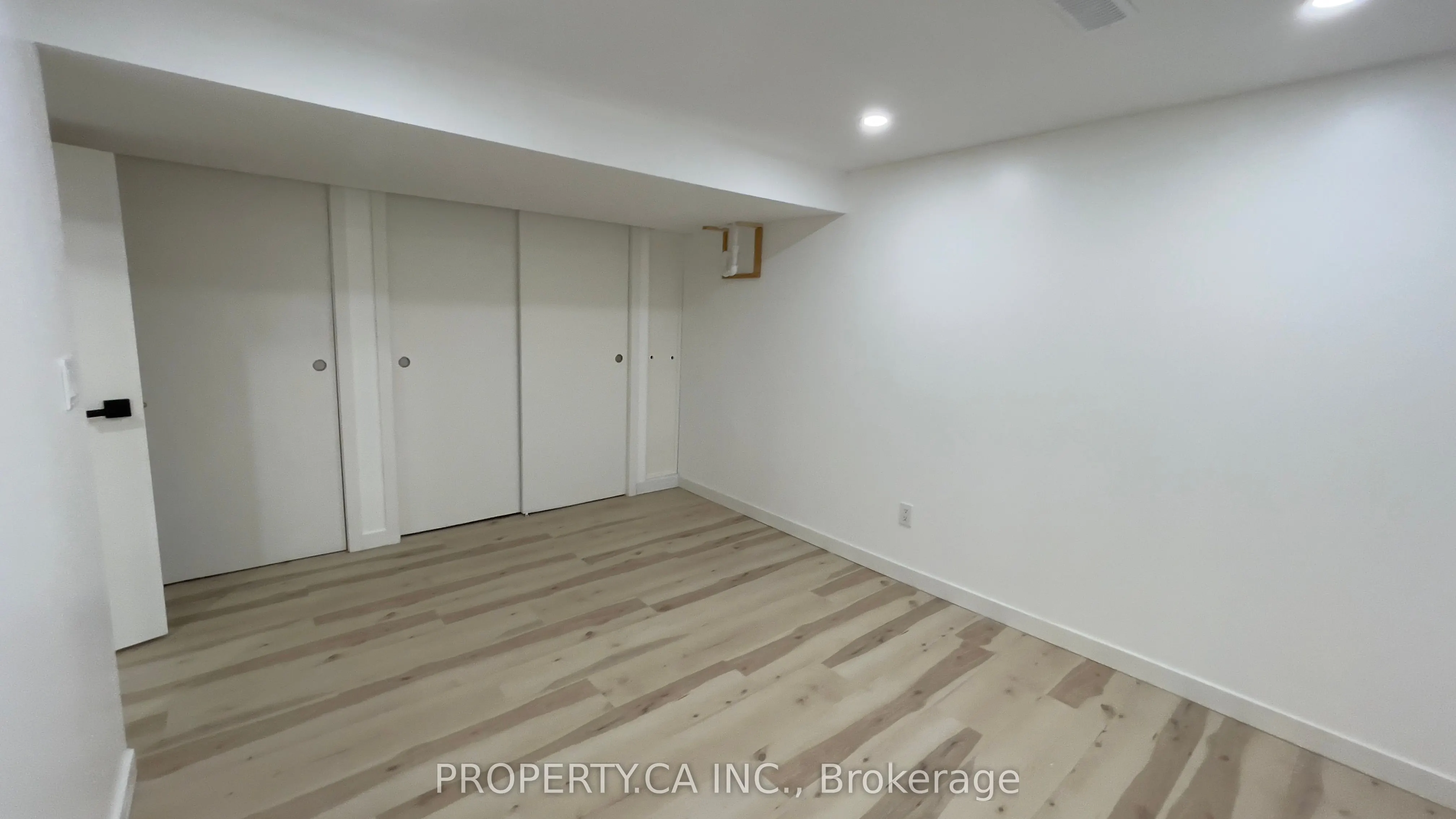 143 St Helen's Avenue, ##Lower