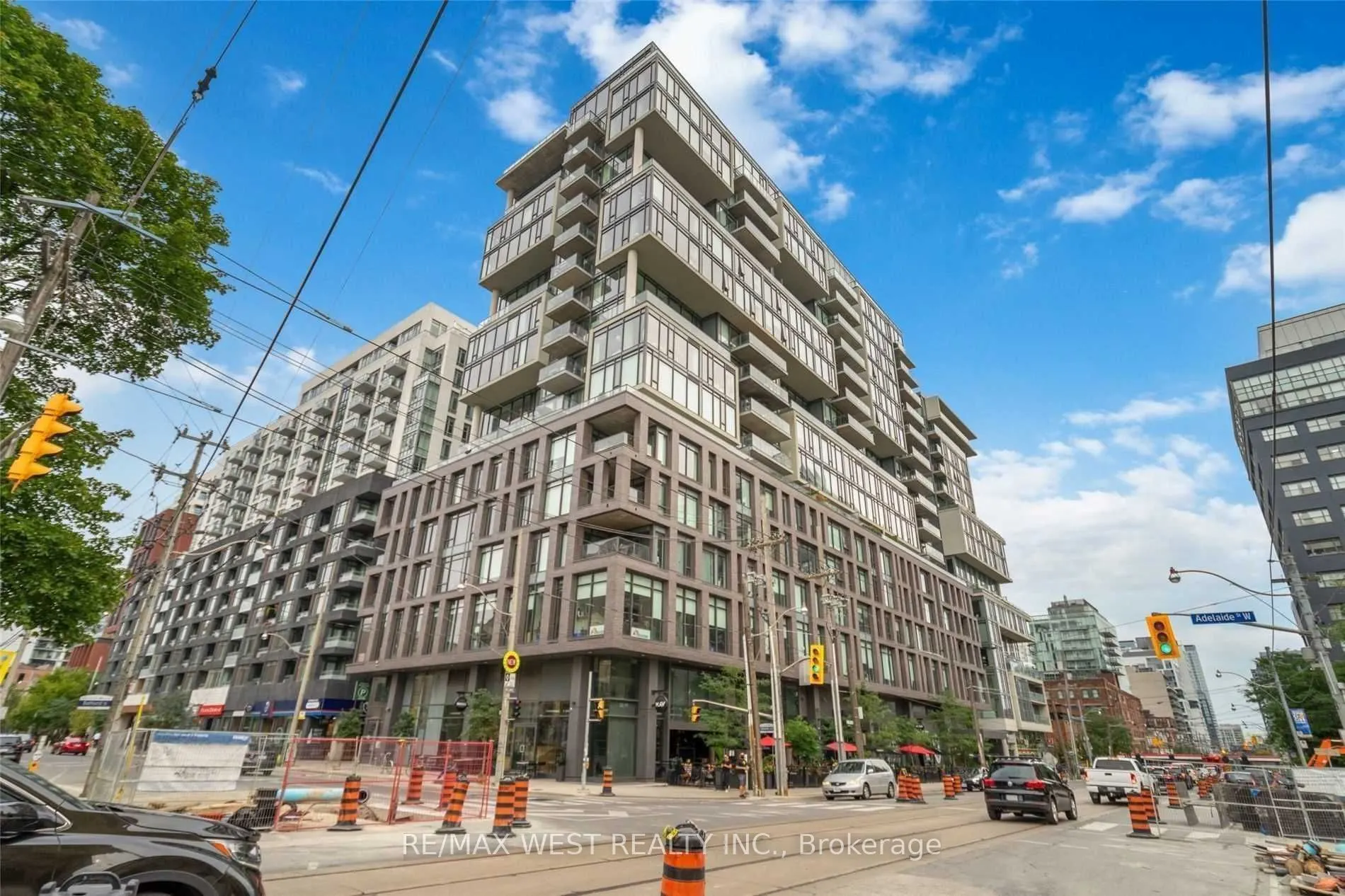 111 Bathurst Street, #1104